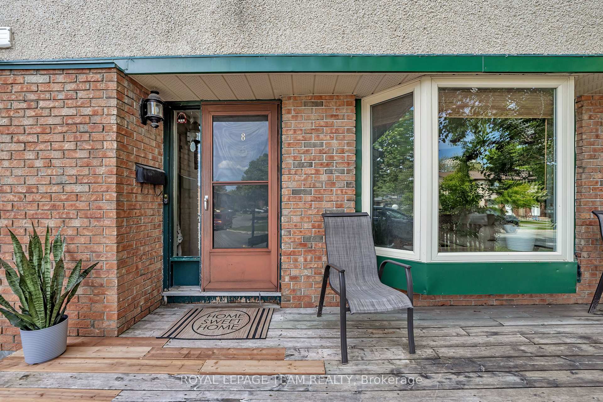 Photo 5 of 8 Vanessa Terrace, Ottawa, Barrhaven - Pheasant Run — HOMEH