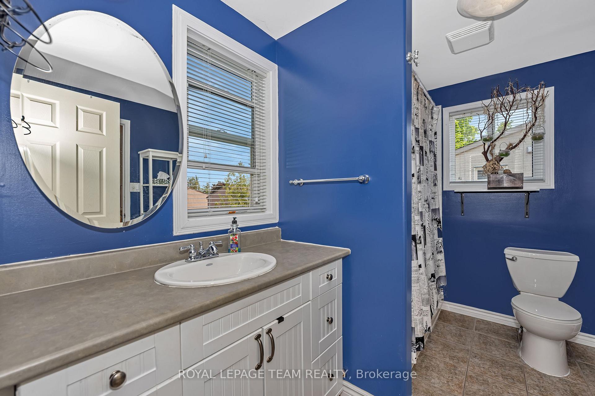 Photo 26 of 8 Vanessa Terrace, Ottawa, Barrhaven - Pheasant Run — HOMEH