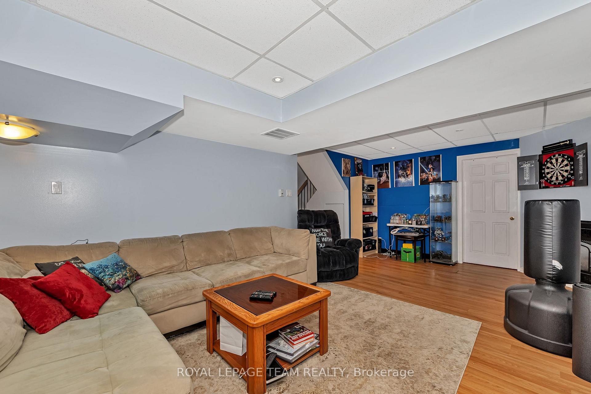 Photo 33 of 8 Vanessa Terrace, Ottawa, Barrhaven - Pheasant Run — HOMEH