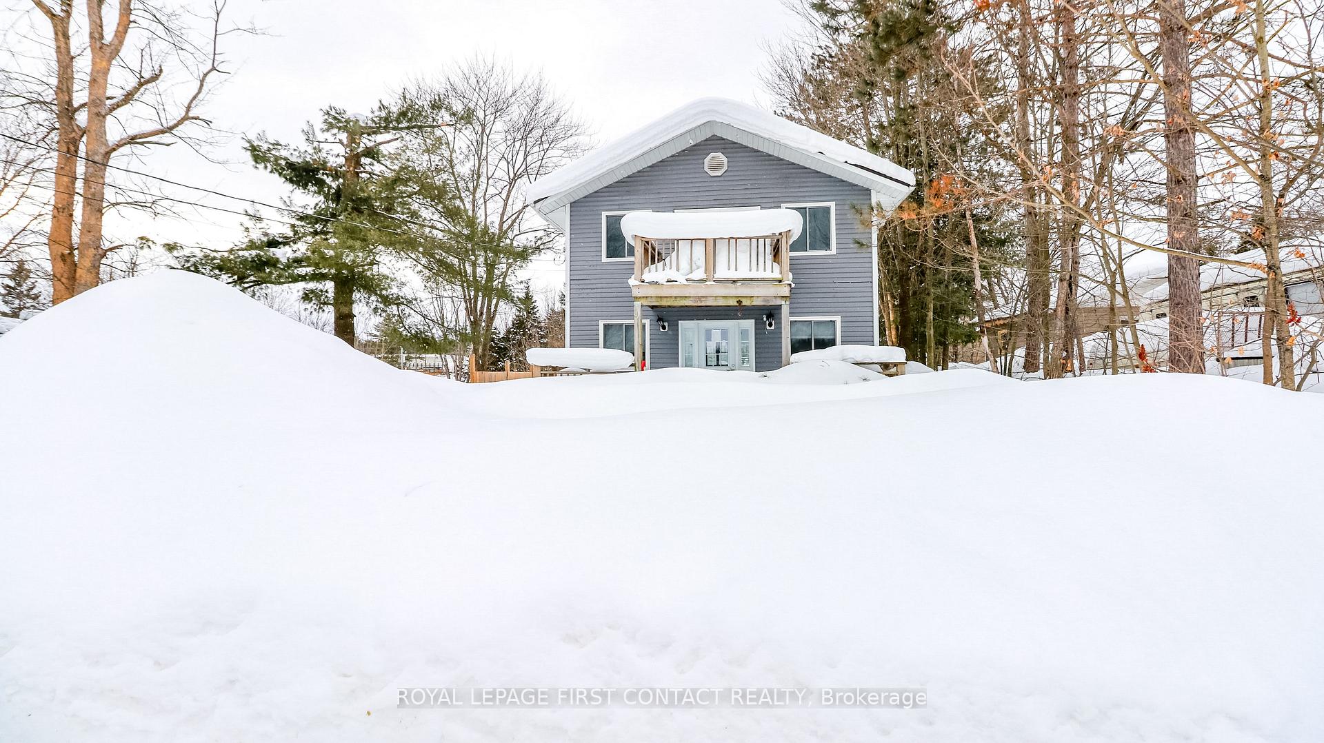 Photo 3 of 135 Hill Street, Gravenhurst, Muskoka (S) — HOMEH