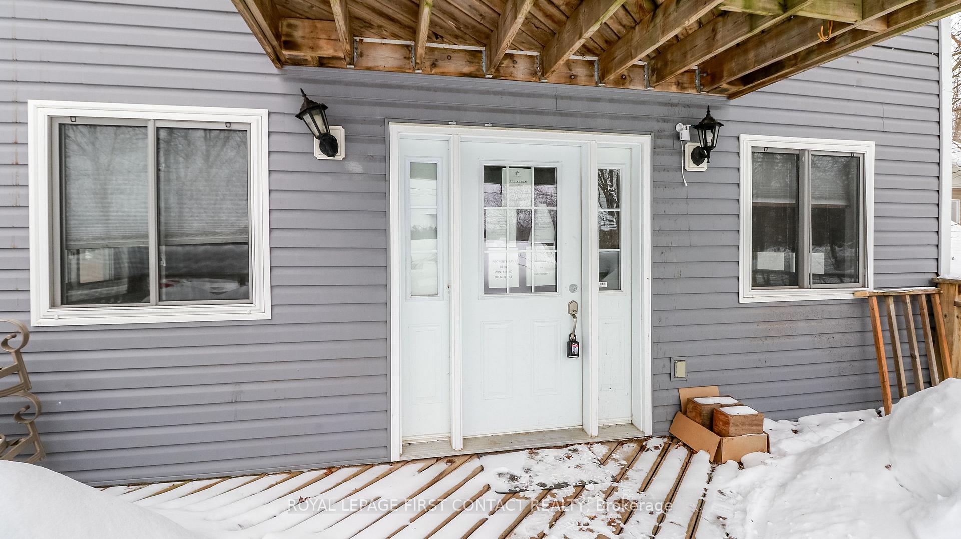 Photo 7 of 135 Hill Street, Gravenhurst, Muskoka (S) — HOMEH