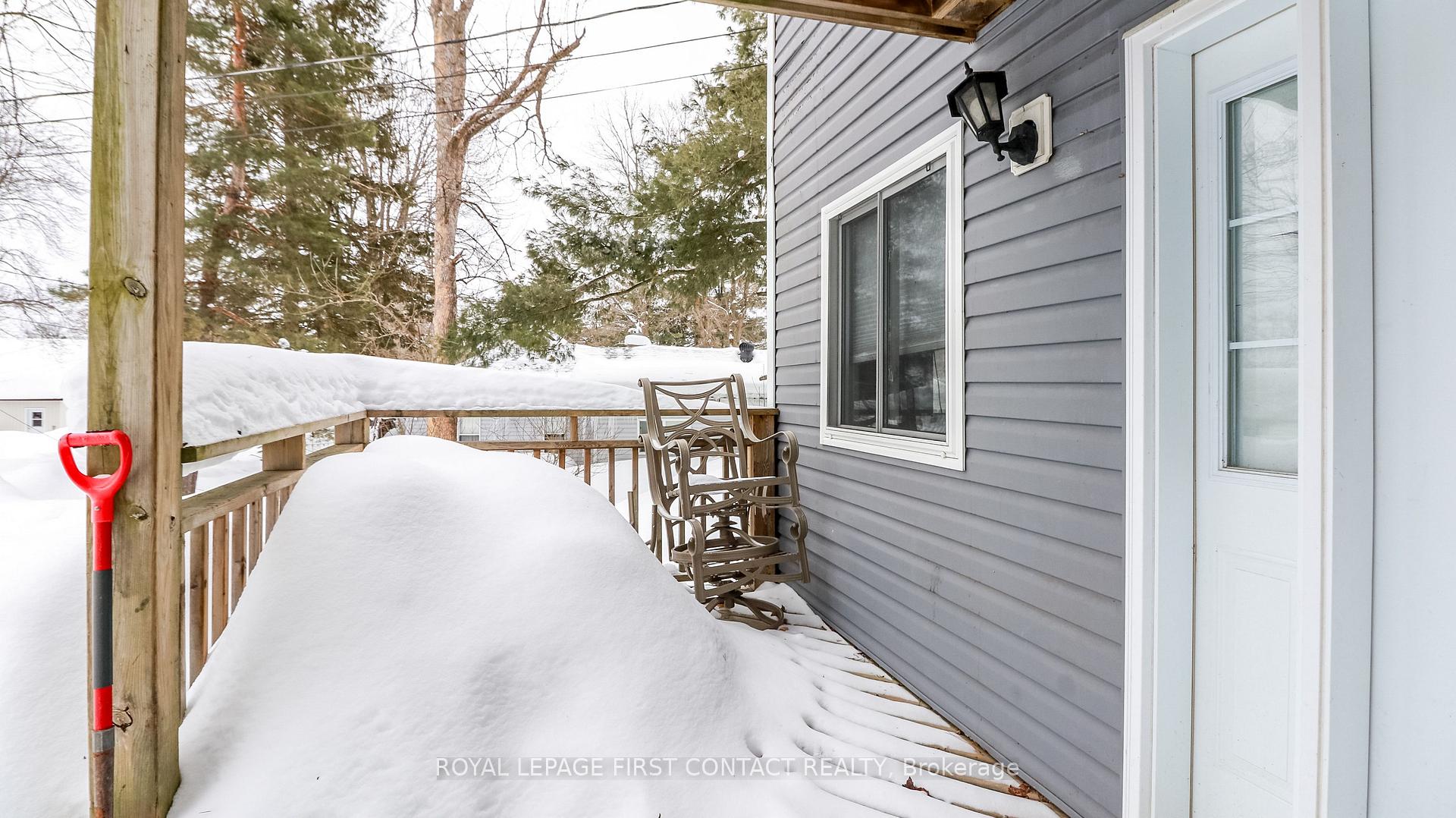 Photo 8 of 135 Hill Street, Gravenhurst, Muskoka (S) — HOMEH