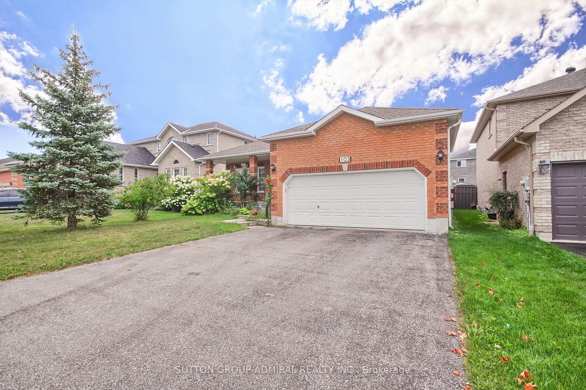 Photo 5 of 103 Esther Drive, Barrie, Painswick South — HOMEH