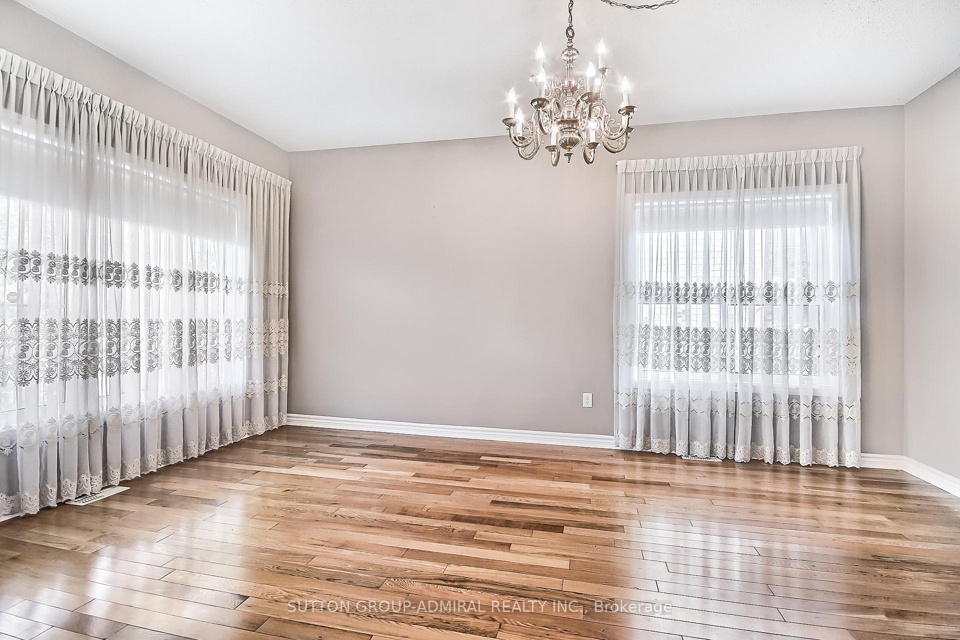 Photo 12 of 103 Esther Drive, Barrie, Painswick South — HOMEH