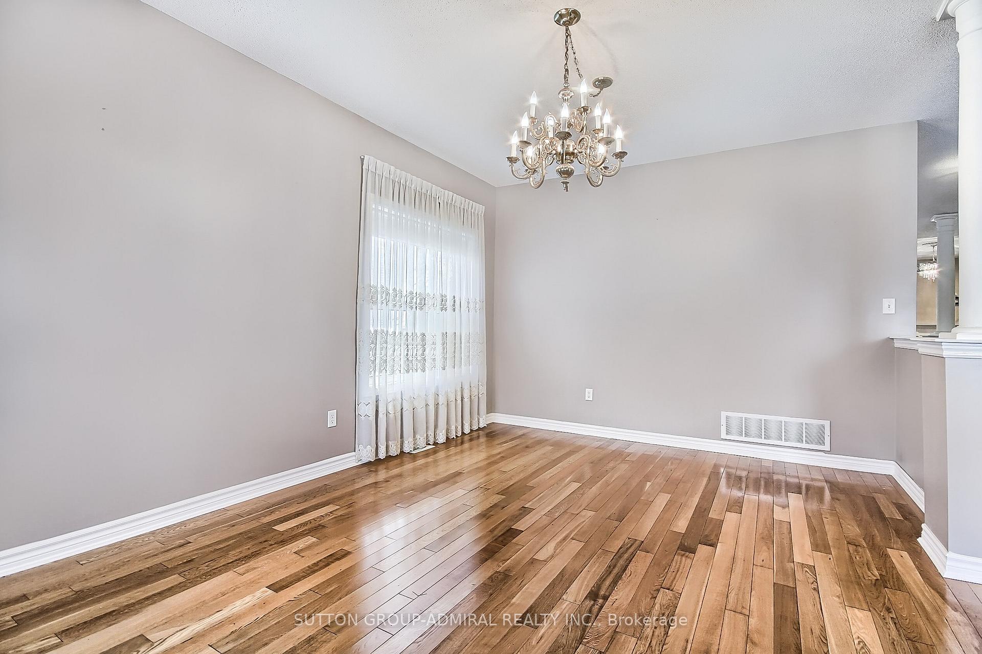 Photo 13 of 103 Esther Drive, Barrie, Painswick South — HOMEH