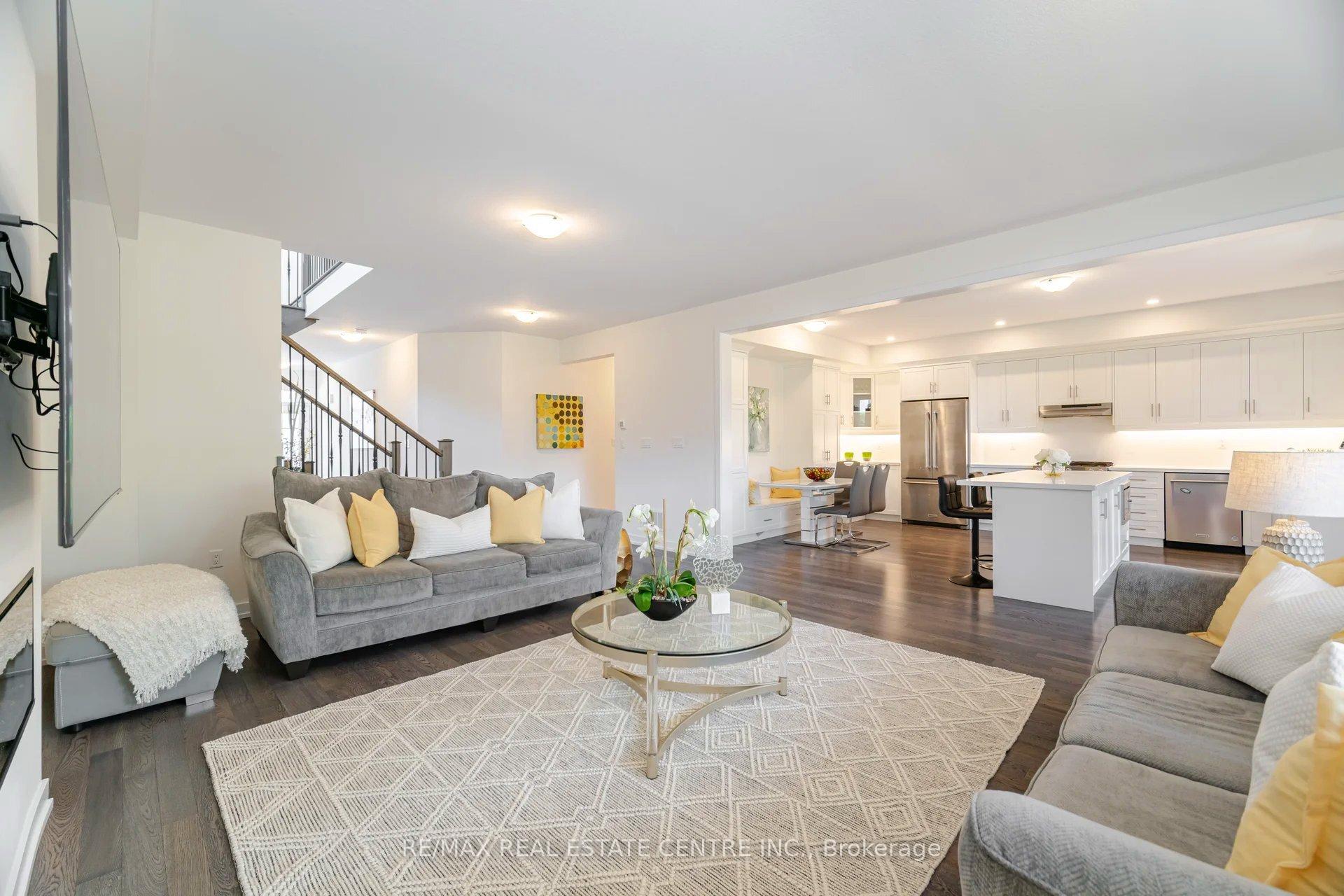 Photo 6 of 141 Terrace Drive, Grimsby, Grimsby East — HOMEH