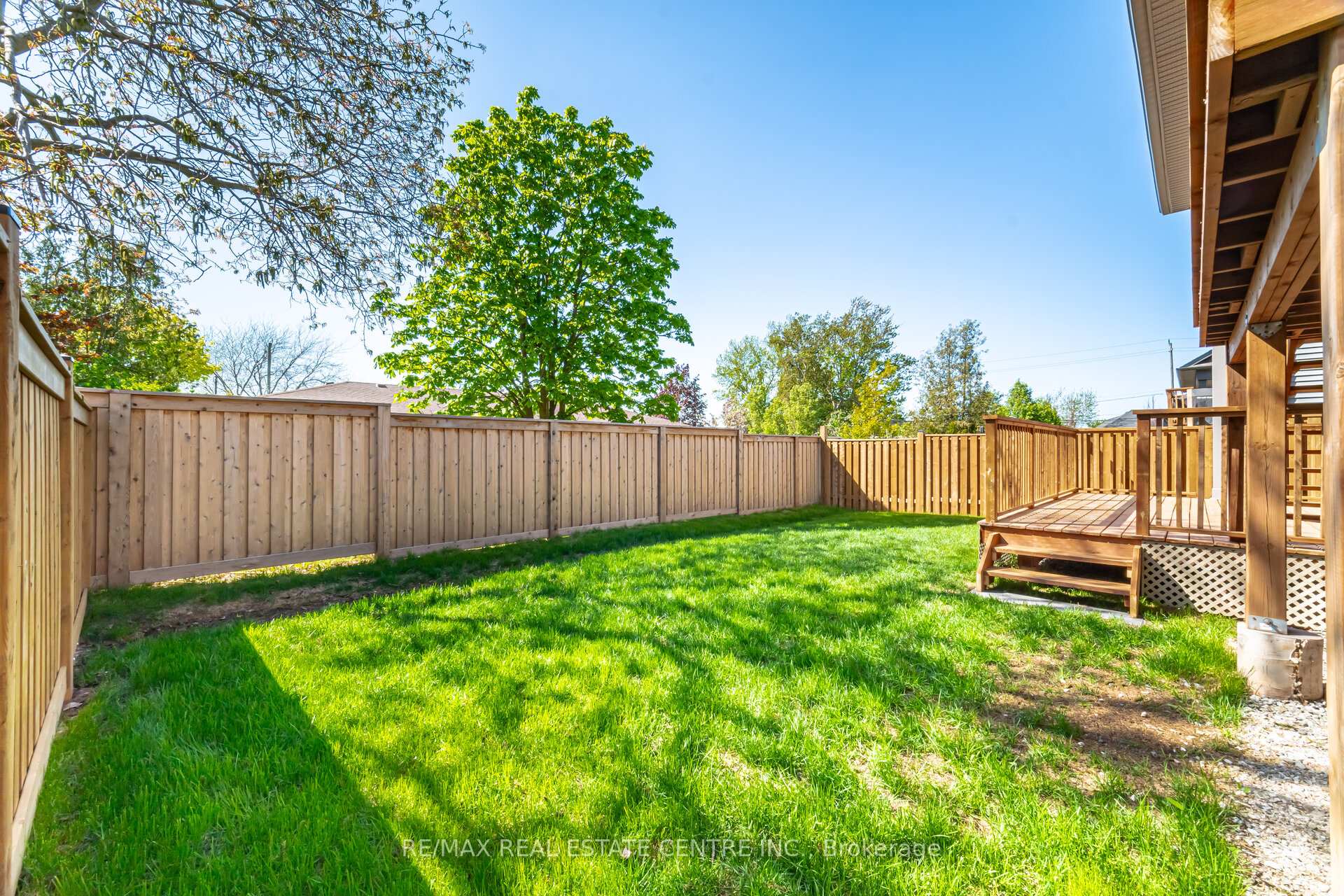 Photo 33 of 141 Terrace Drive, Grimsby, Grimsby East — HOMEH