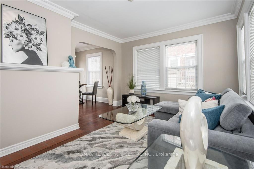 Photo 2 of 93 Edinburgh Road S, Guelph, Downtown — HOMEH