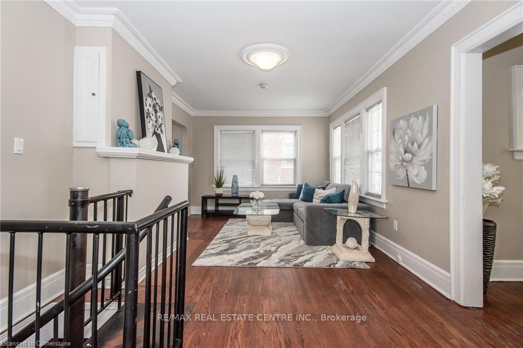 Photo 5 of 93 Edinburgh Road S, Guelph, Downtown — HOMEH
