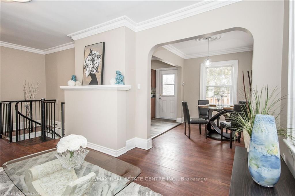 Photo 6 of 93 Edinburgh Road S, Guelph, Downtown — HOMEH