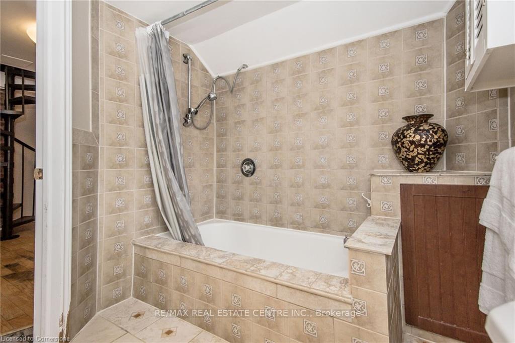 Photo 17 of 93 Edinburgh Road S, Guelph, Downtown — HOMEH