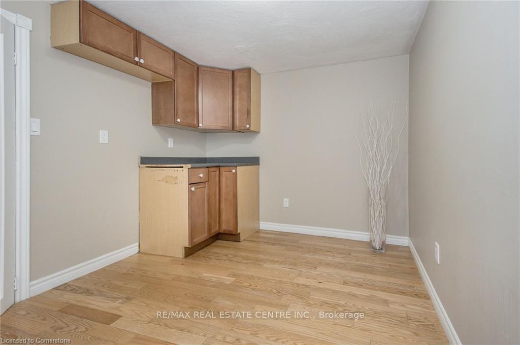 Photo 18 of 93 Edinburgh Road S, Guelph, Downtown — HOMEH
