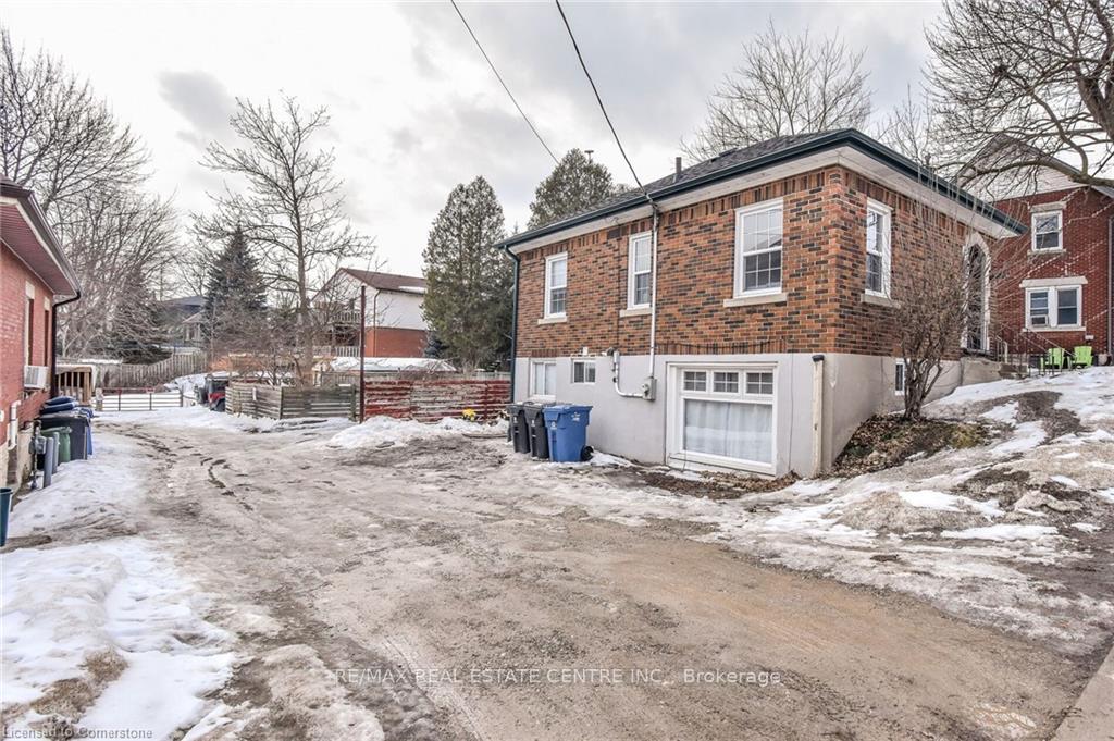 Photo 28 of 93 Edinburgh Road S, Guelph, Downtown — HOMEH