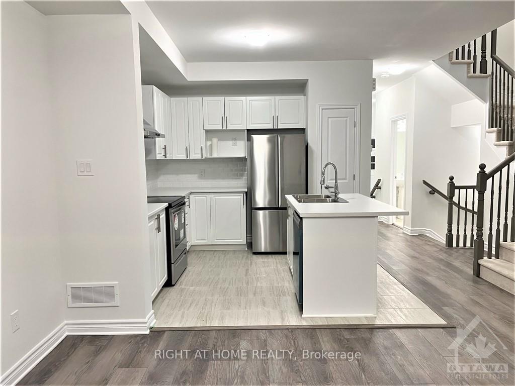 Photo 12 of 115 Chakra Street, Ottawa, Barrhaven - Heritage Park — HOMEH