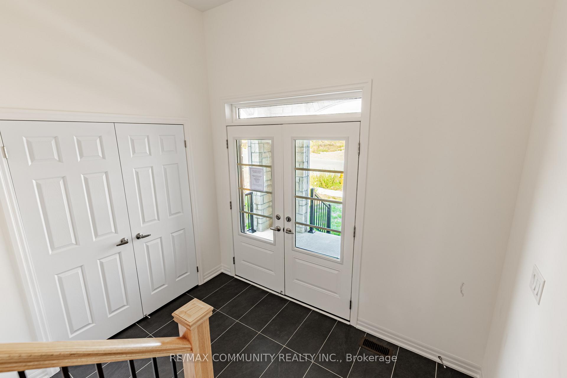Photo 5 of 110 Belmont Drive, Clarington, Newcastle — HOMEH