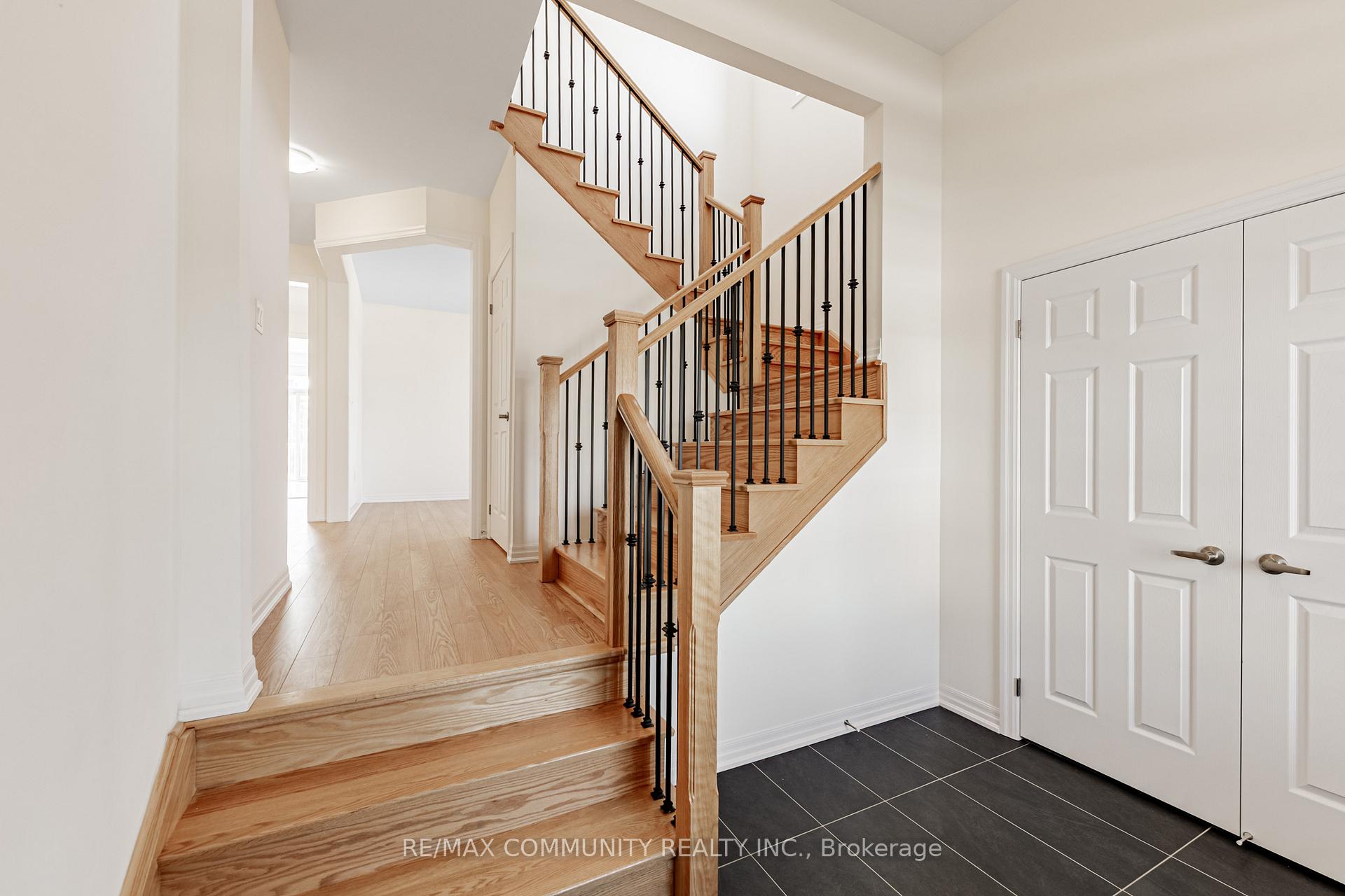 Photo 6 of 110 Belmont Drive, Clarington, Newcastle — HOMEH