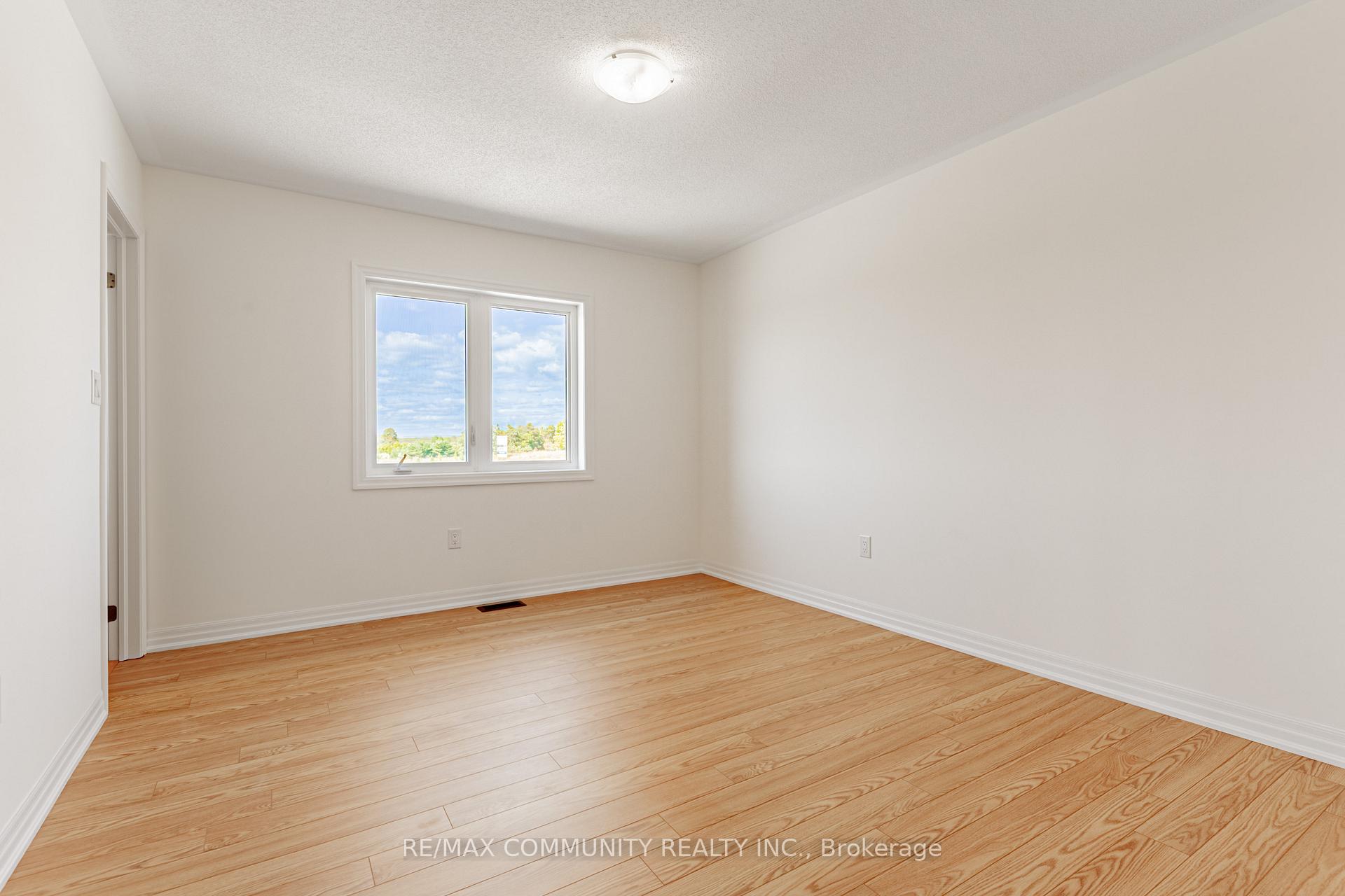 Photo 29 of 110 Belmont Drive, Clarington, Newcastle — HOMEH