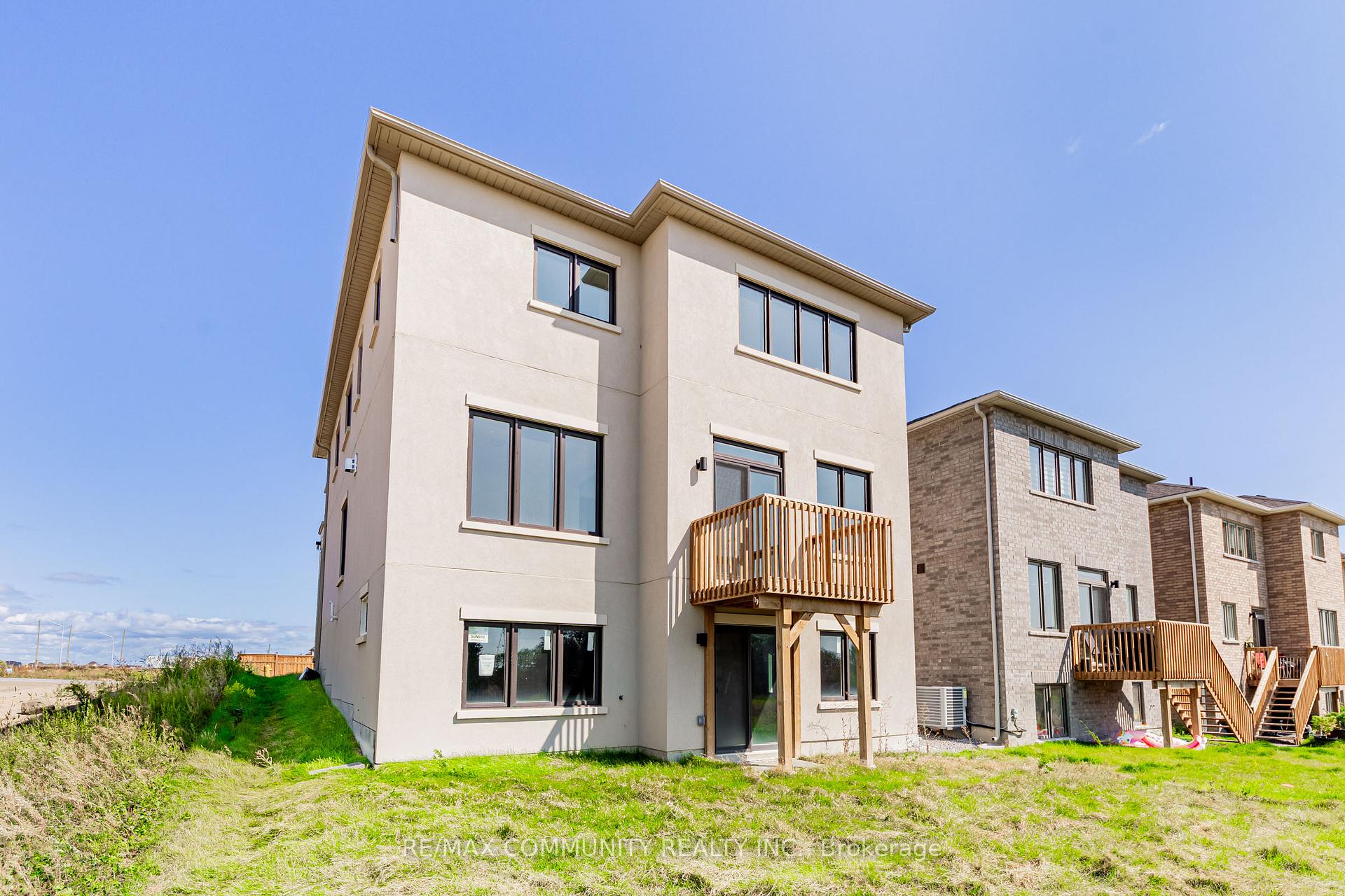 Photo 40 of 110 Belmont Drive, Clarington, Newcastle — HOMEH