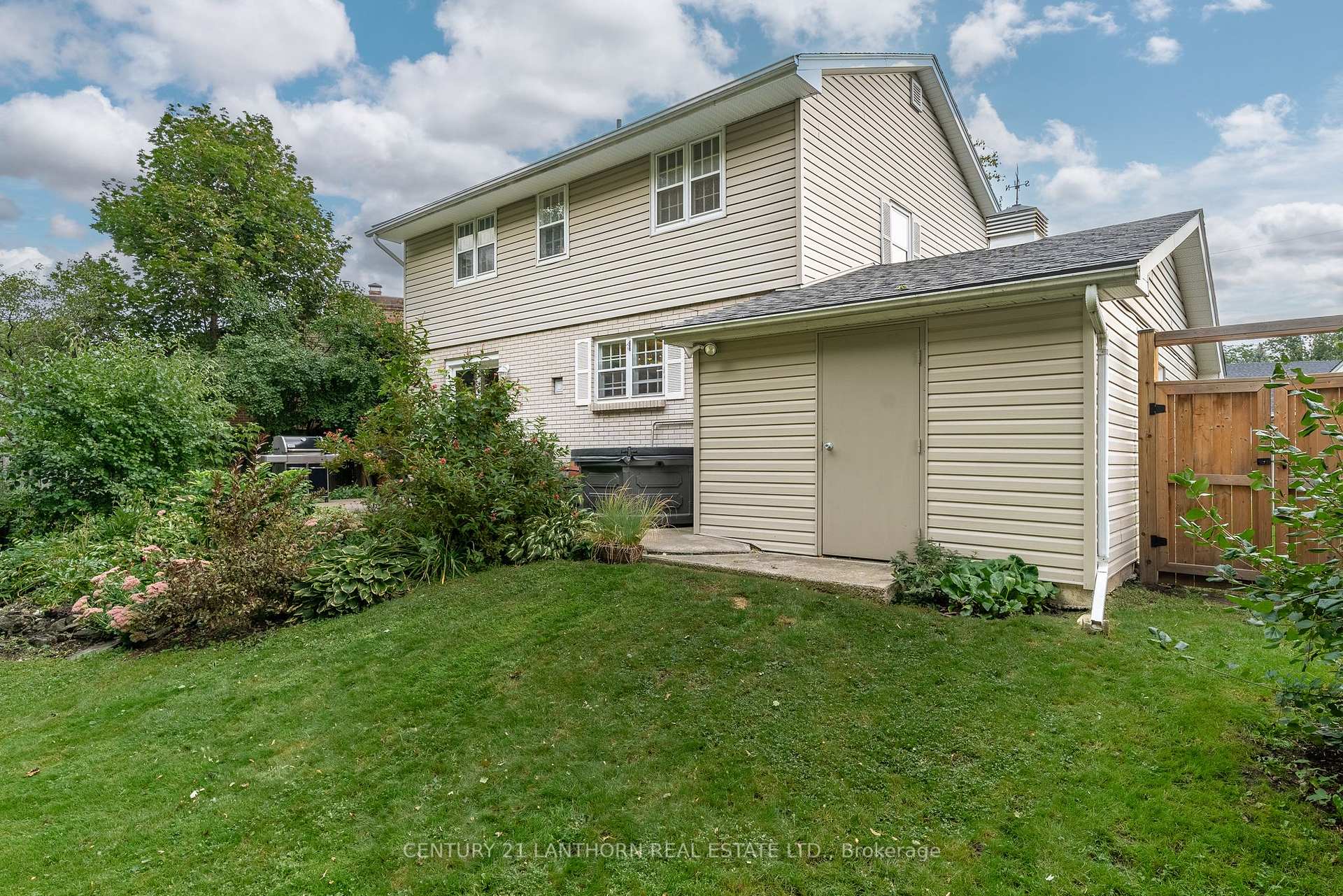 Photo 37 of 18 Lesley Drive, Belleville, Belleville Ward — HOMEH