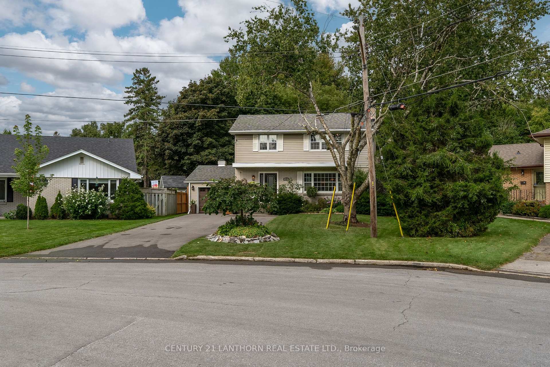 Photo 38 of 18 Lesley Drive, Belleville, Belleville Ward — HOMEH