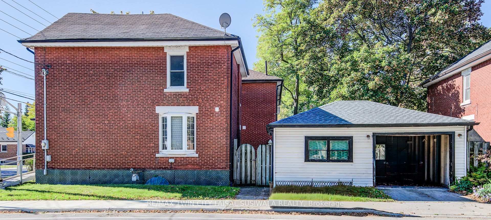 Photo 5 of 362 York Road, Guelph, St. Patrick's Ward — HOMEH