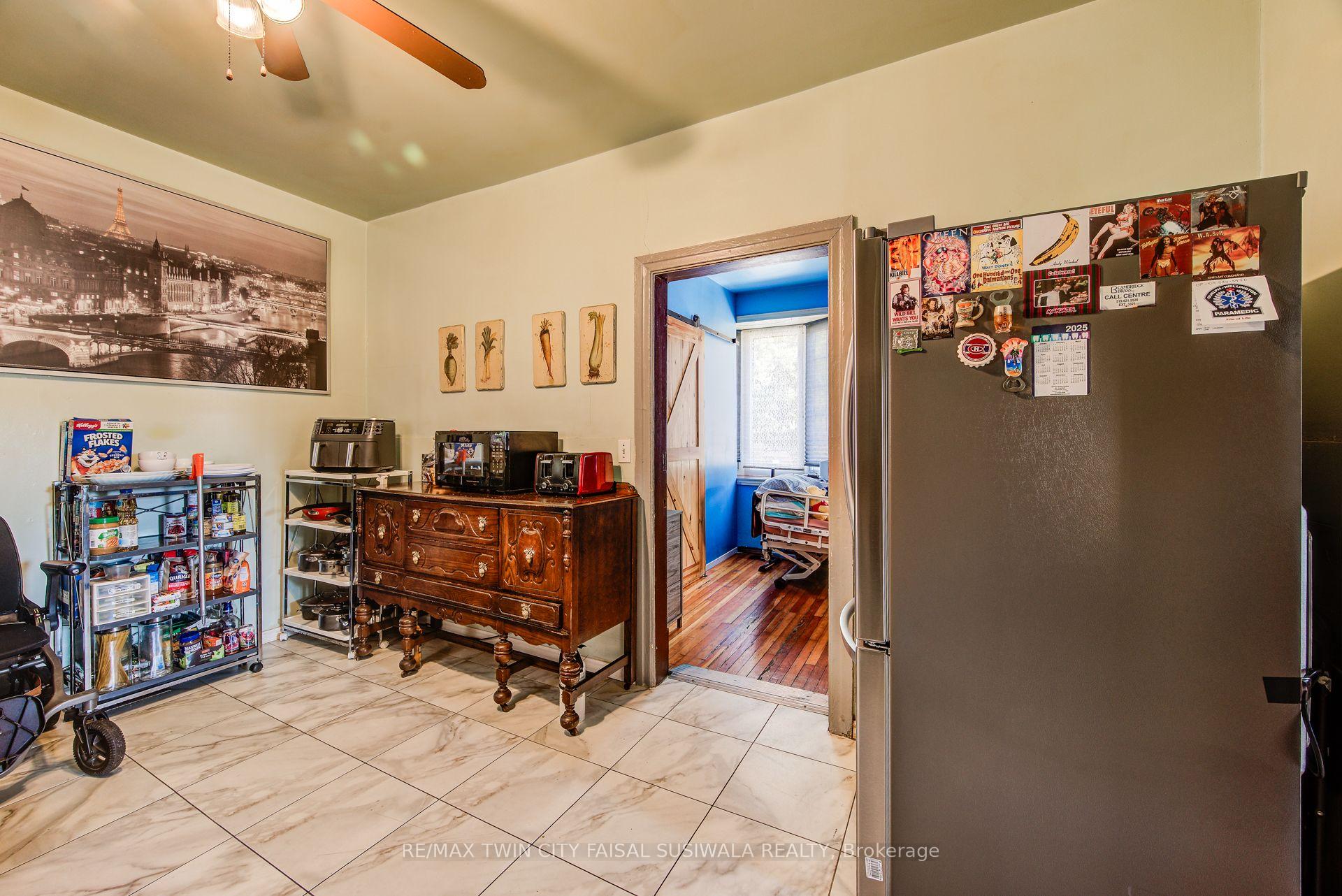 Photo 19 of 362 York Road, Guelph, St. Patrick's Ward — HOMEH
