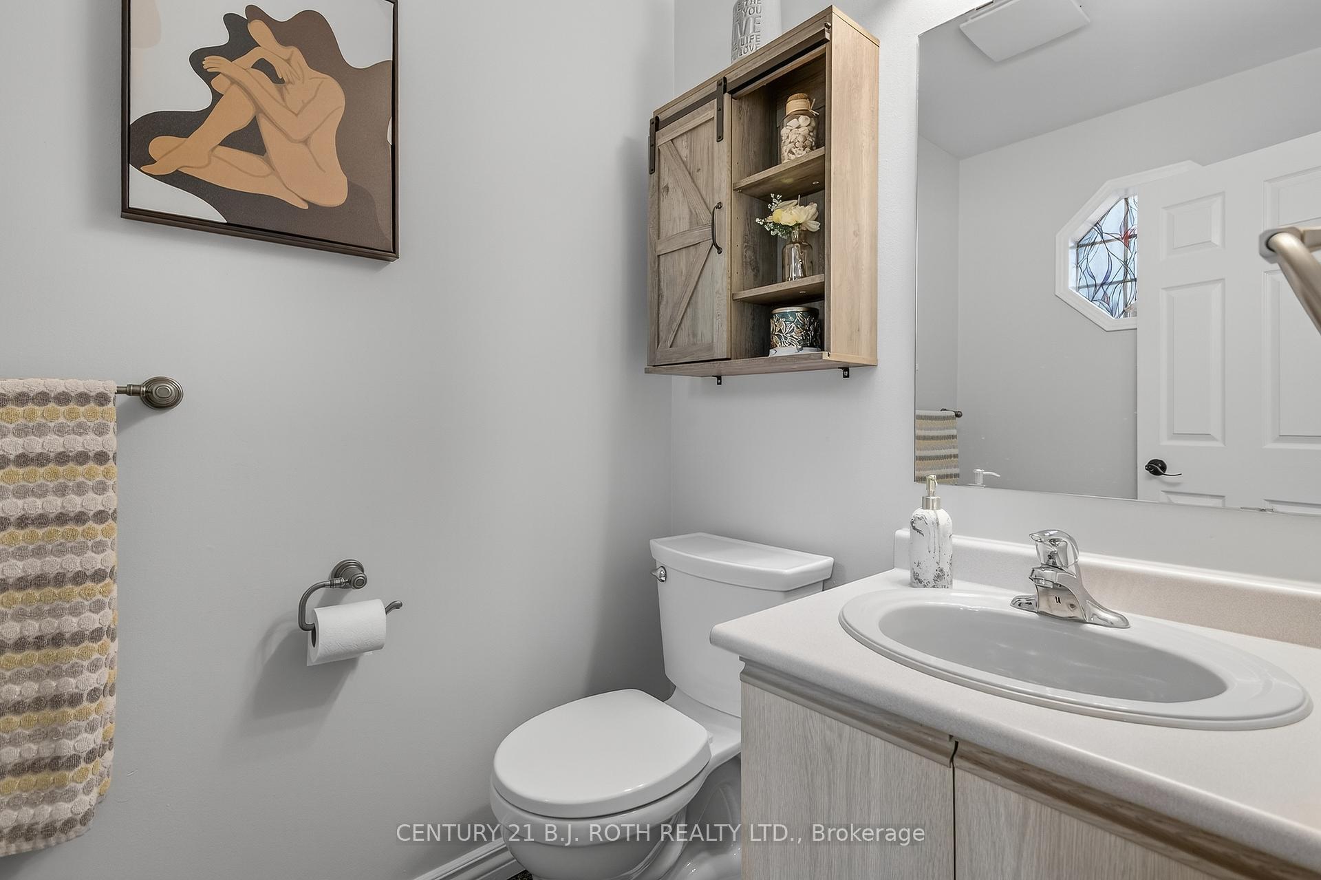 Photo 16 of 80 Bruce Crescent, Barrie, Bayshore — HOMEH
