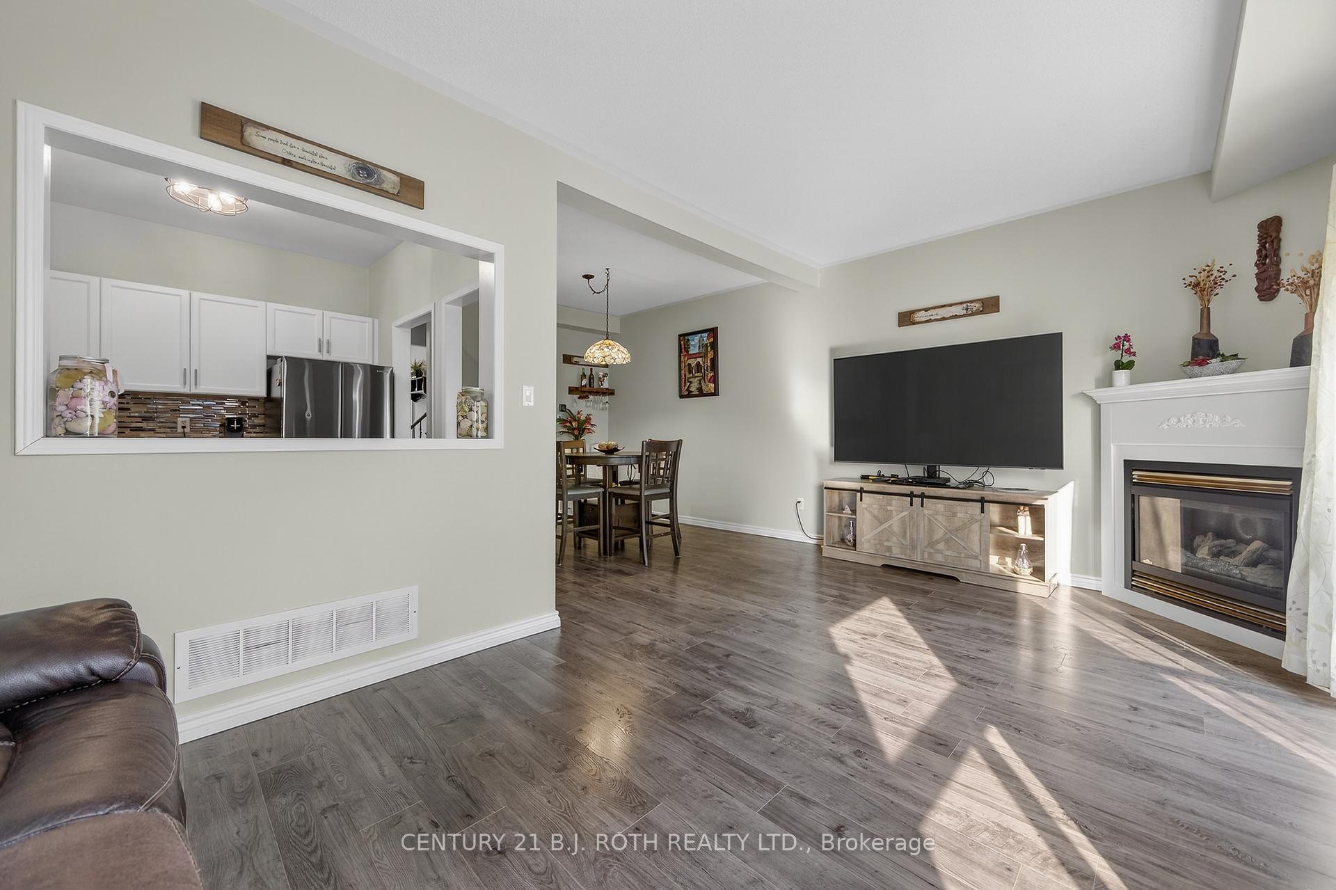 Photo 24 of 80 Bruce Crescent, Barrie, Bayshore — HOMEH