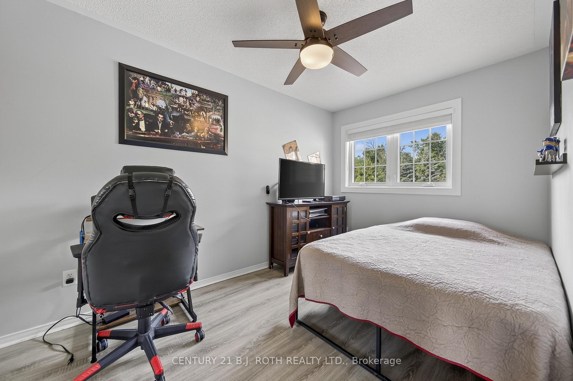 Photo 40 of 80 Bruce Crescent, Barrie, Bayshore — HOMEH