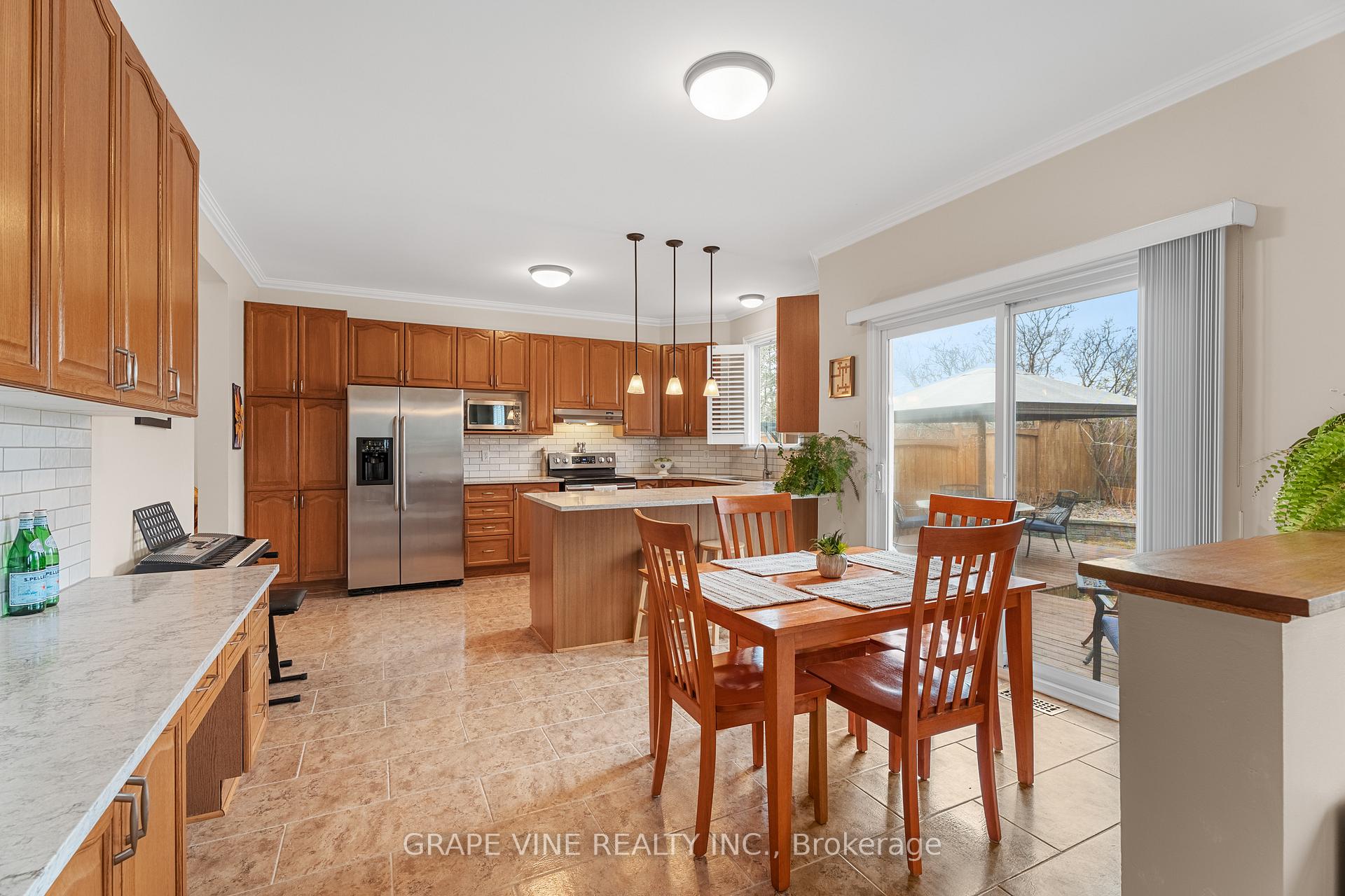 Photo 8 of 67 Gleeson Way, Ottawa, Barrhaven - Longfields — HOMEH