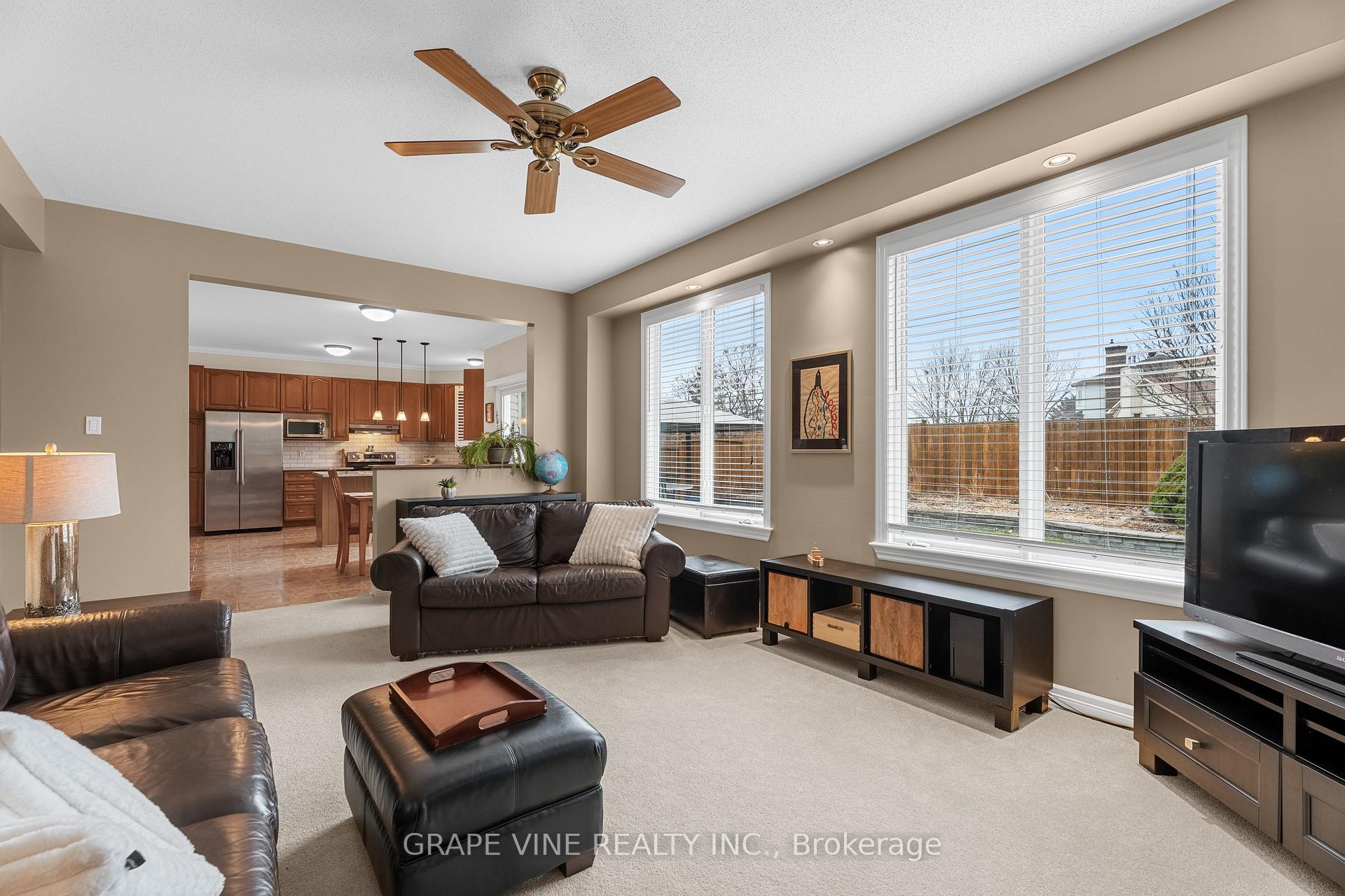 Photo 13 of 67 Gleeson Way, Ottawa, Barrhaven - Longfields — HOMEH