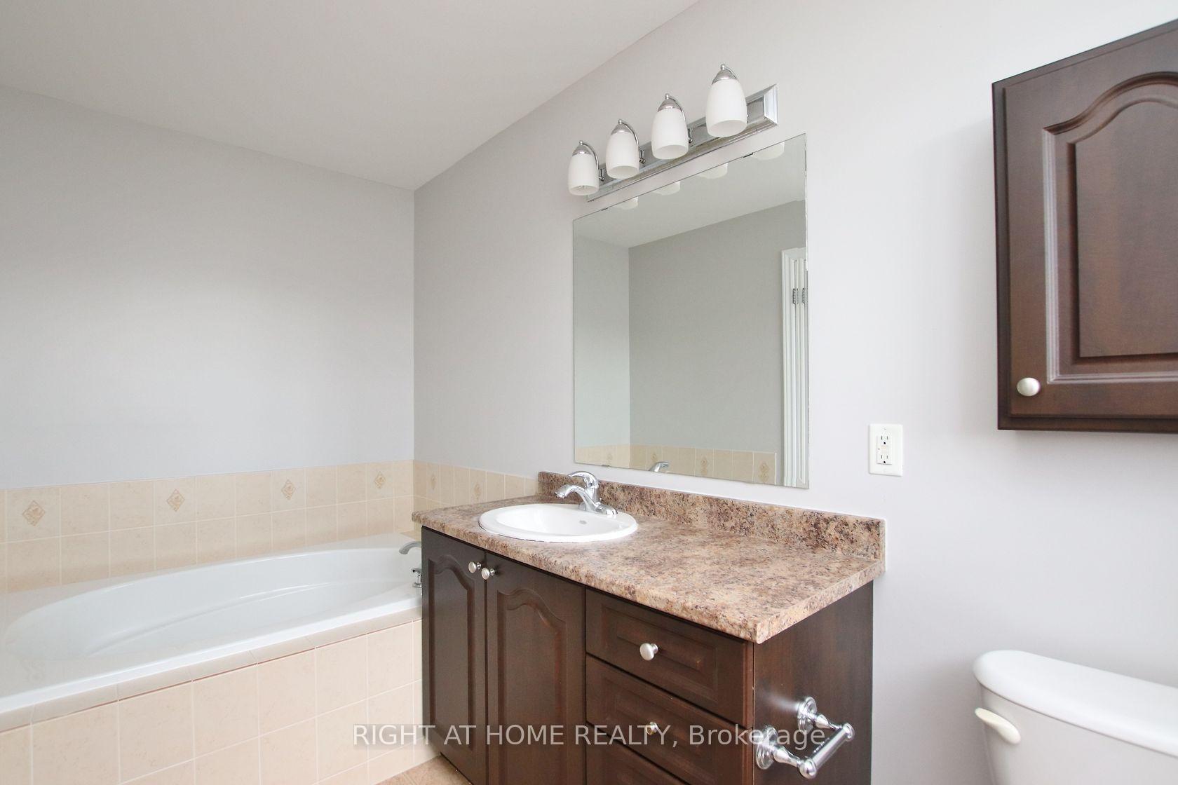 Photo 18 of 518 Temiskaming Crescent, Ottawa, Barrhaven - Strandherd — HOMEH