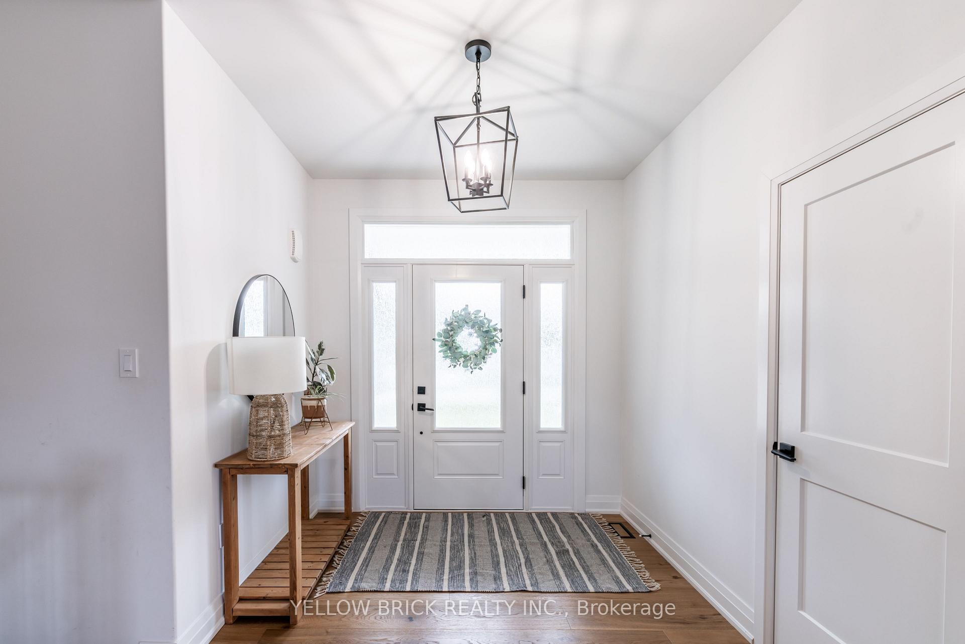 Photo 4 of 14 Demont Drive, Oro-Medonte, Warminister — HOMEH