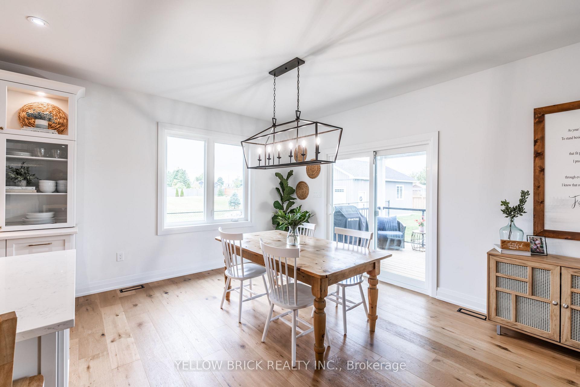 Photo 5 of 14 Demont Drive, Oro-Medonte, Warminister — HOMEH