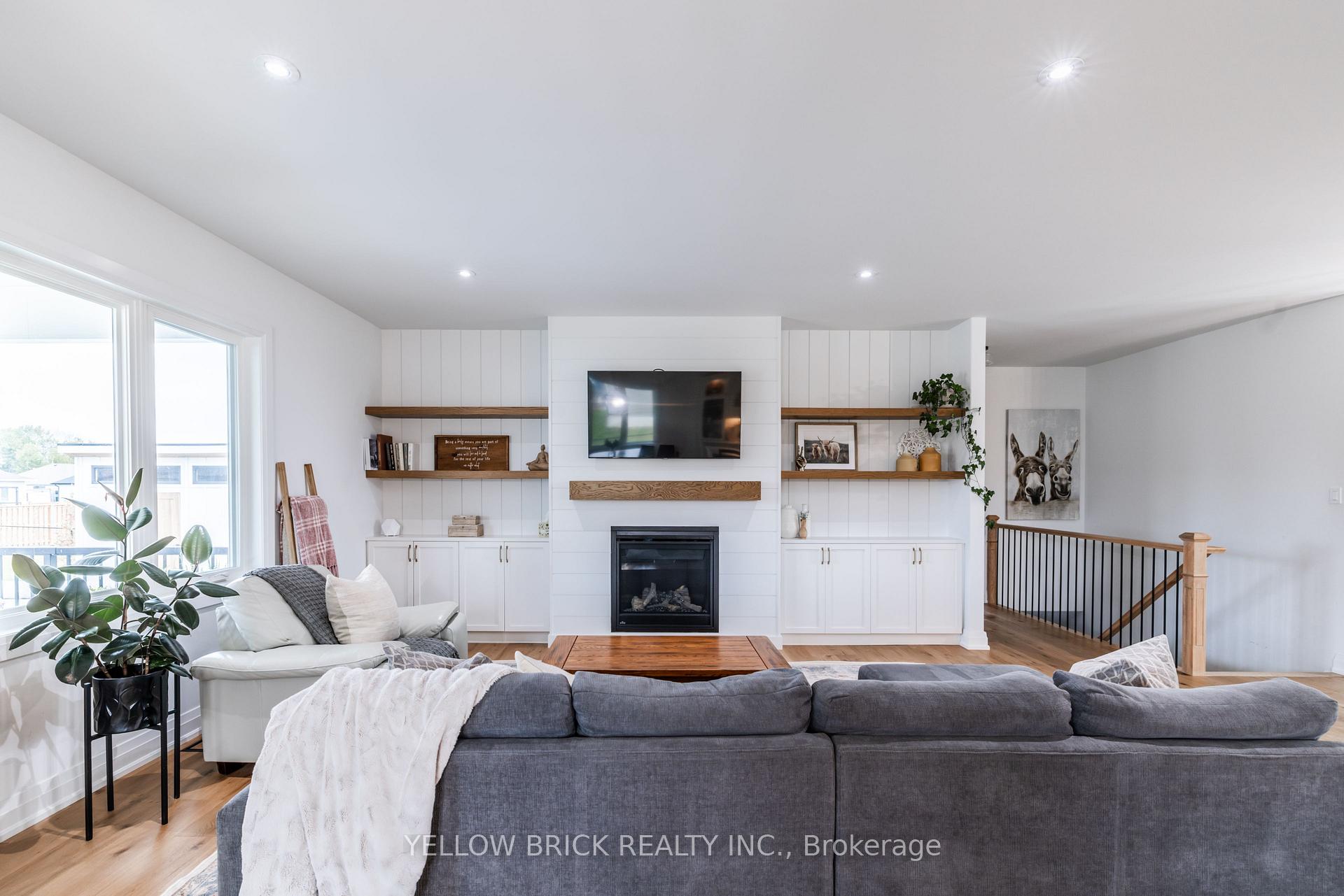 Photo 11 of 14 Demont Drive, Oro-Medonte, Warminister — HOMEH