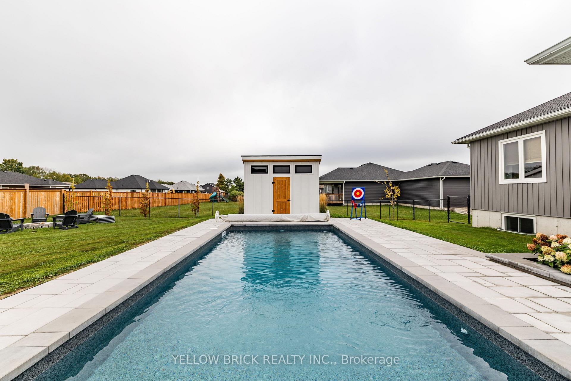 Photo 23 of 14 Demont Drive, Oro-Medonte, Warminister — HOMEH