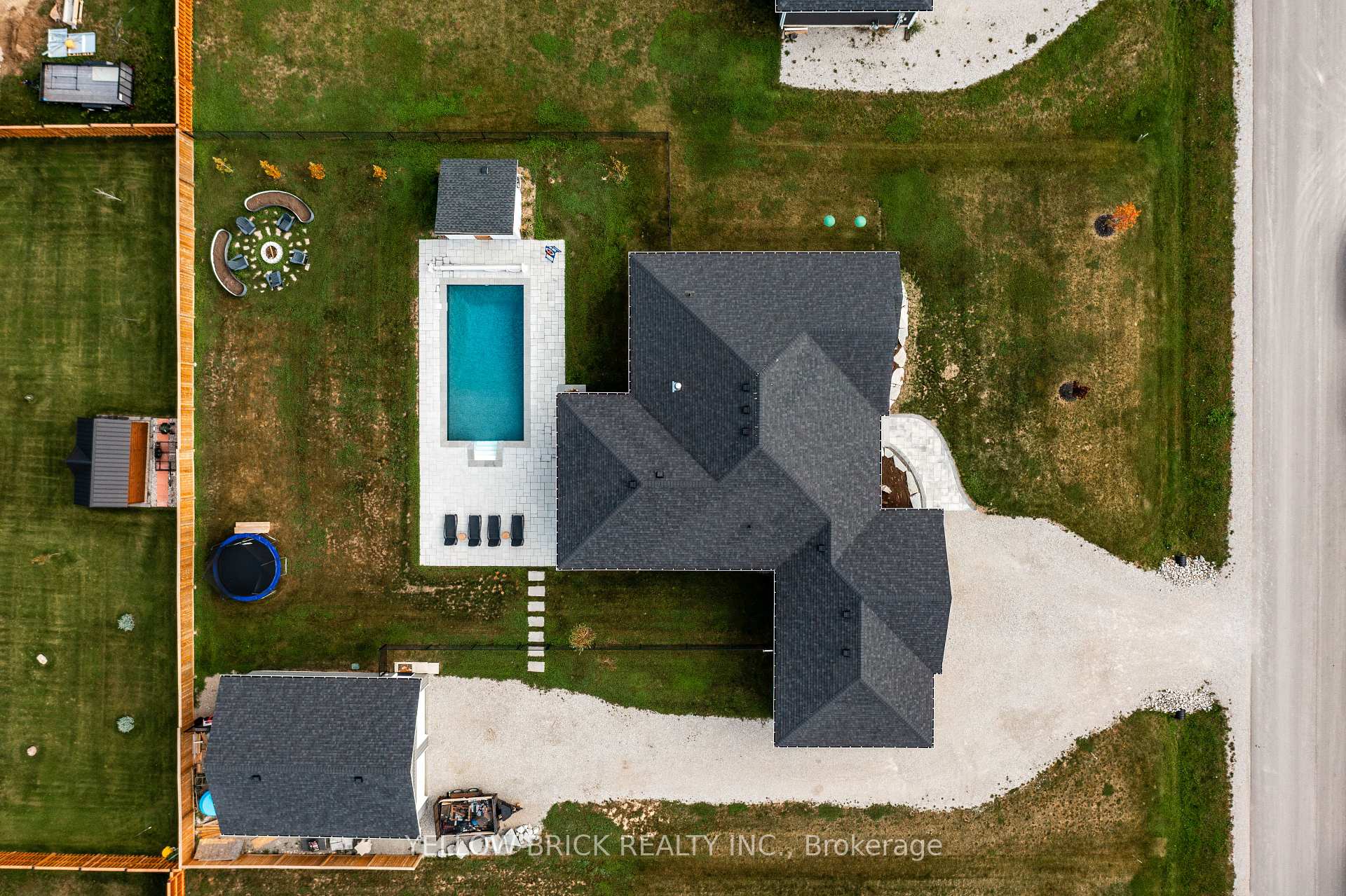Photo 37 of 14 Demont Drive, Oro-Medonte, Warminister — HOMEH