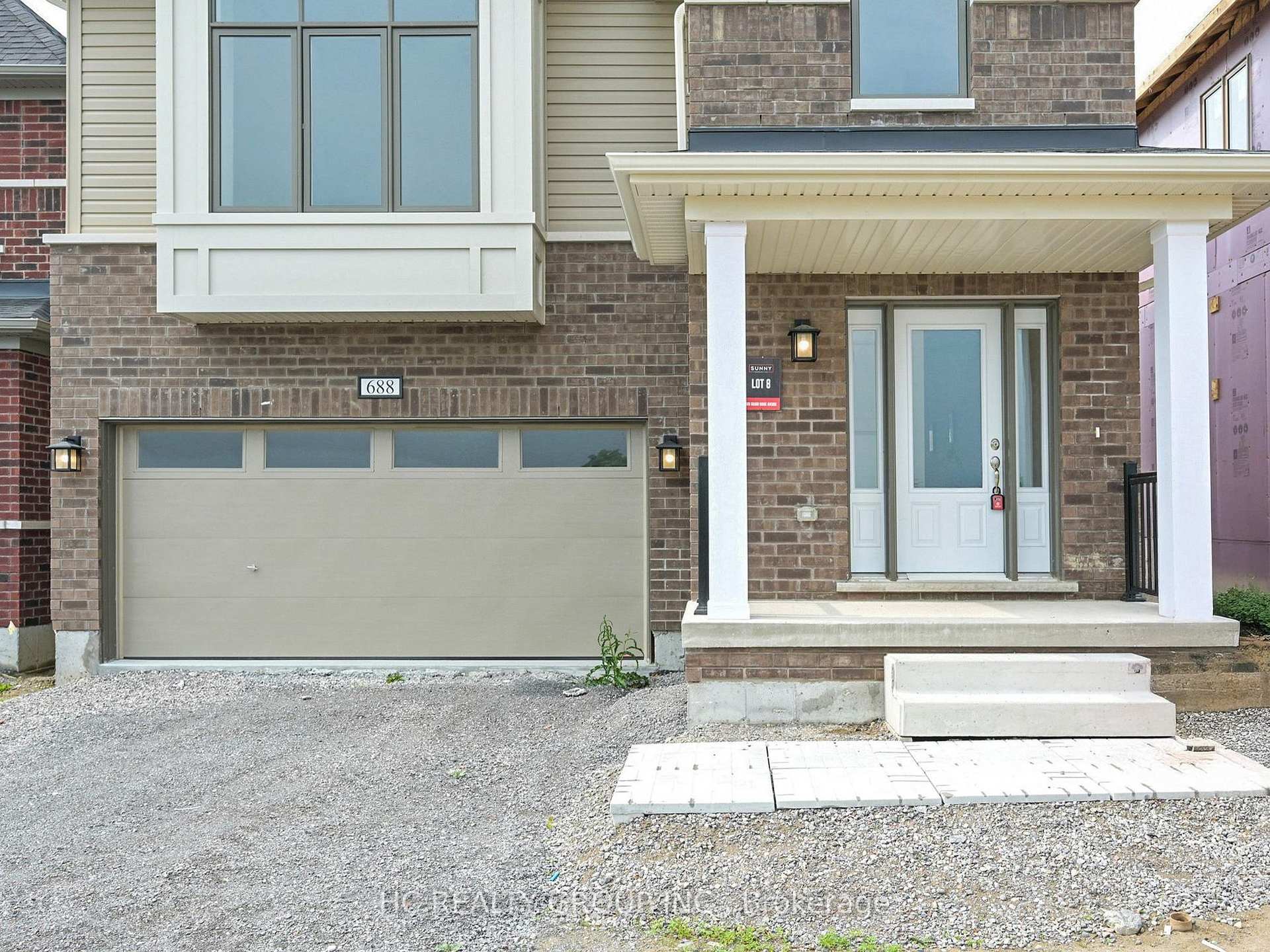 Photo 1 of 688 Grand Ridge Avenue, Oshawa, Pinecrest — HOMEH