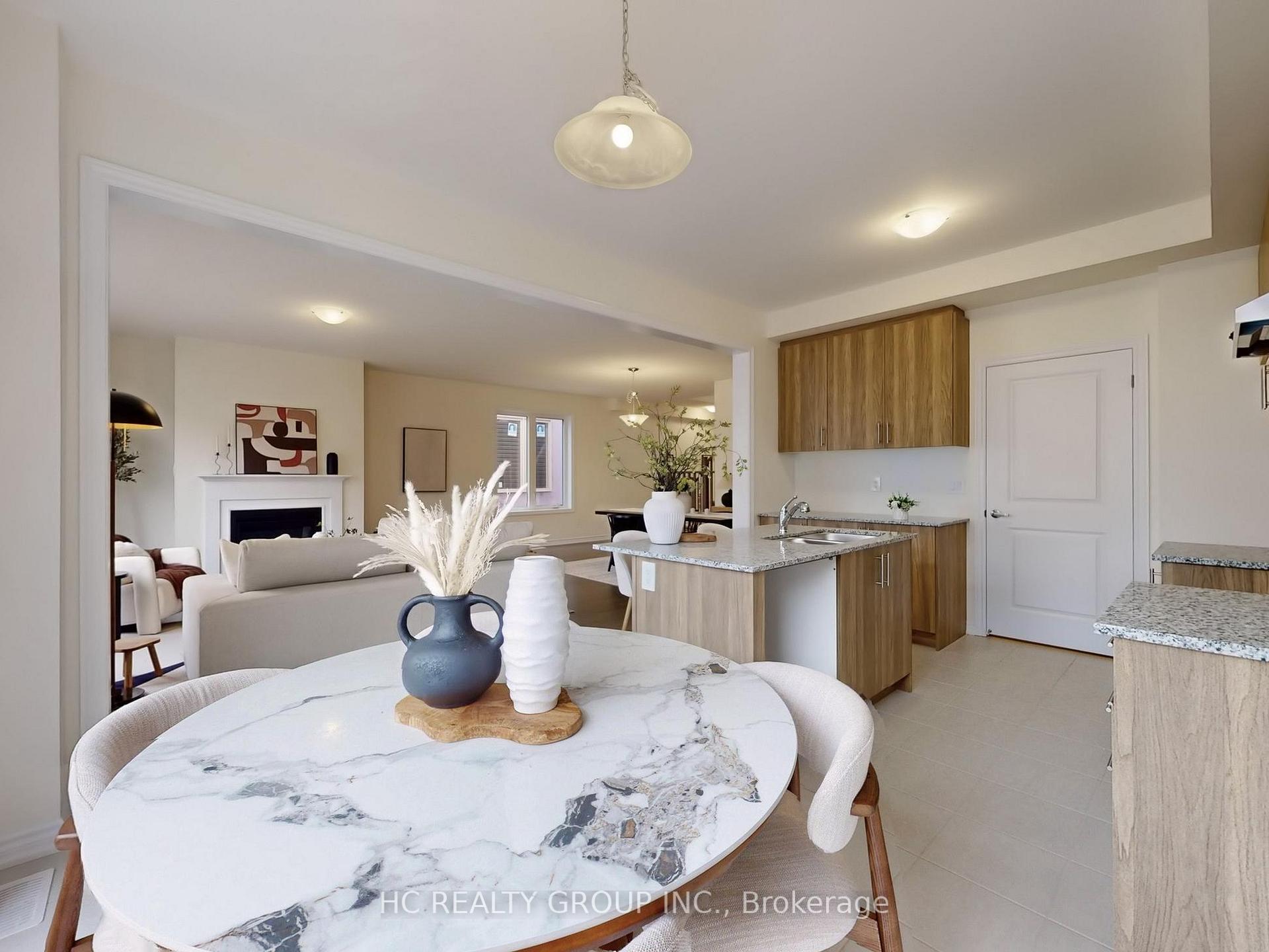 Photo 5 of 688 Grand Ridge Avenue, Oshawa, Pinecrest — HOMEH