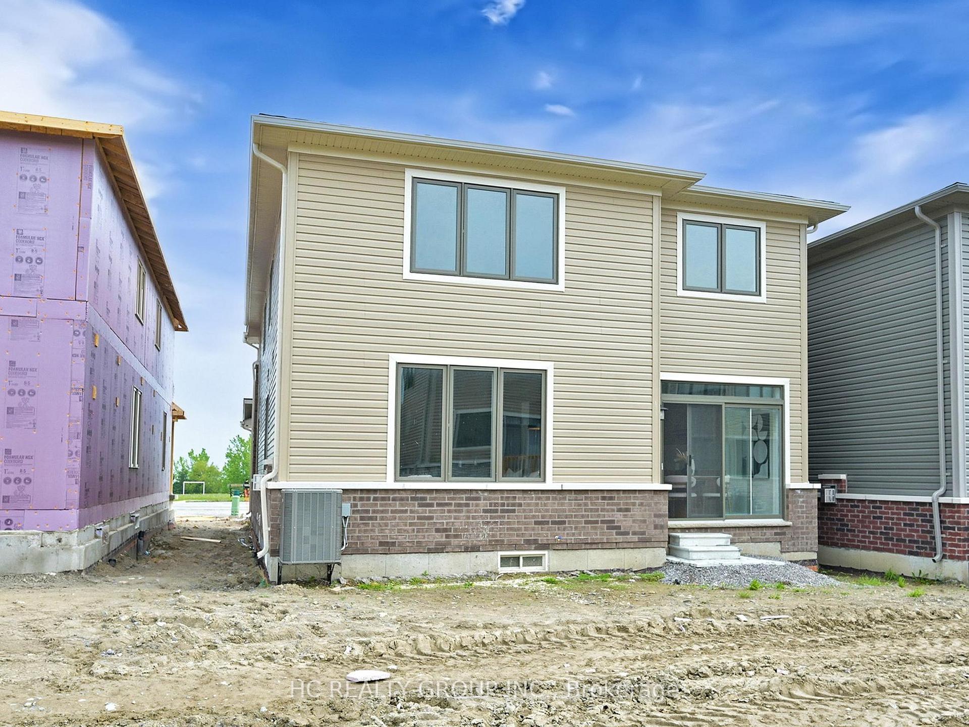 Photo 37 of 688 Grand Ridge Avenue, Oshawa, Pinecrest — HOMEH