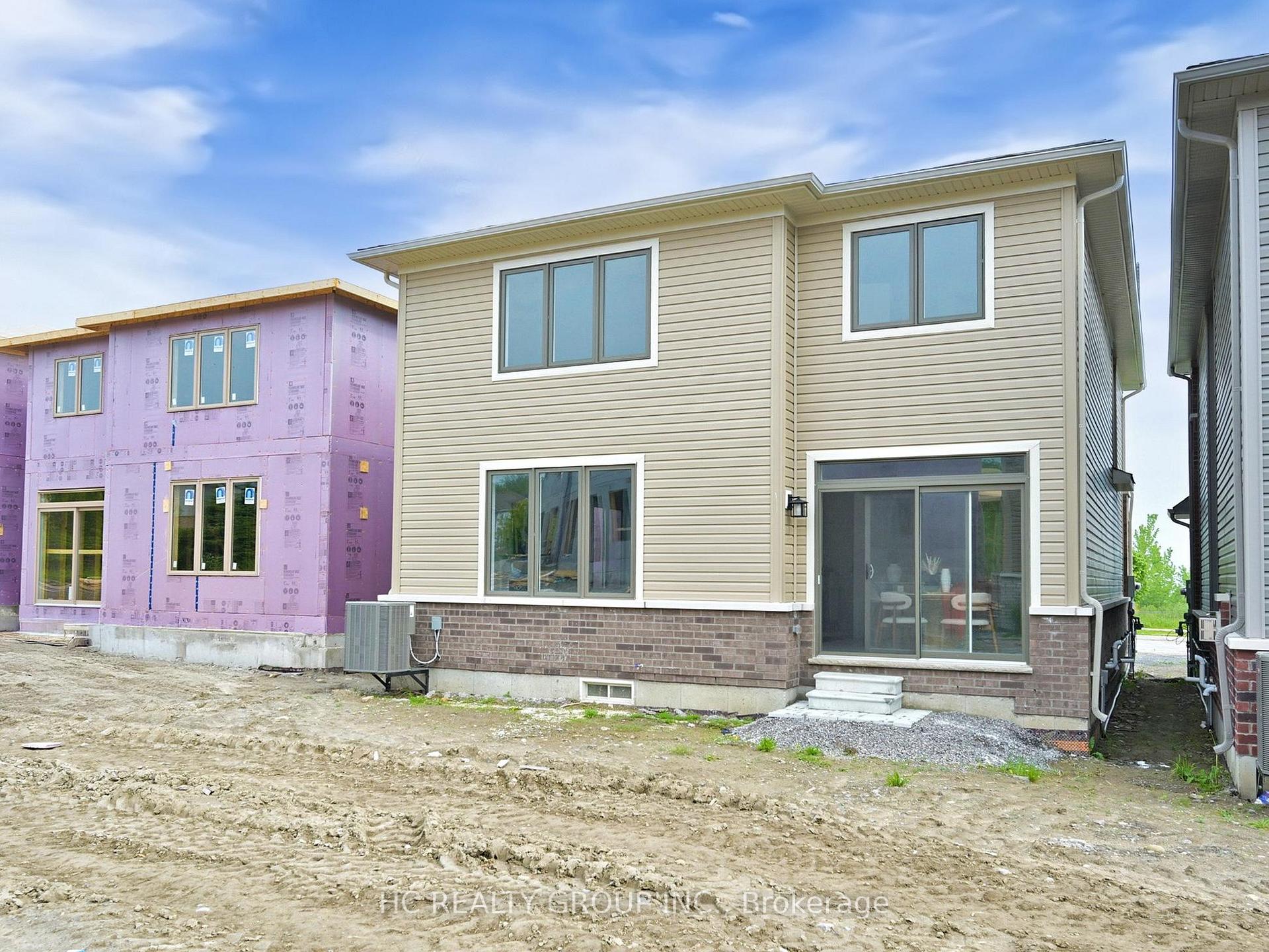 Photo 36 of 688 Grand Ridge Avenue, Oshawa, Pinecrest — HOMEH