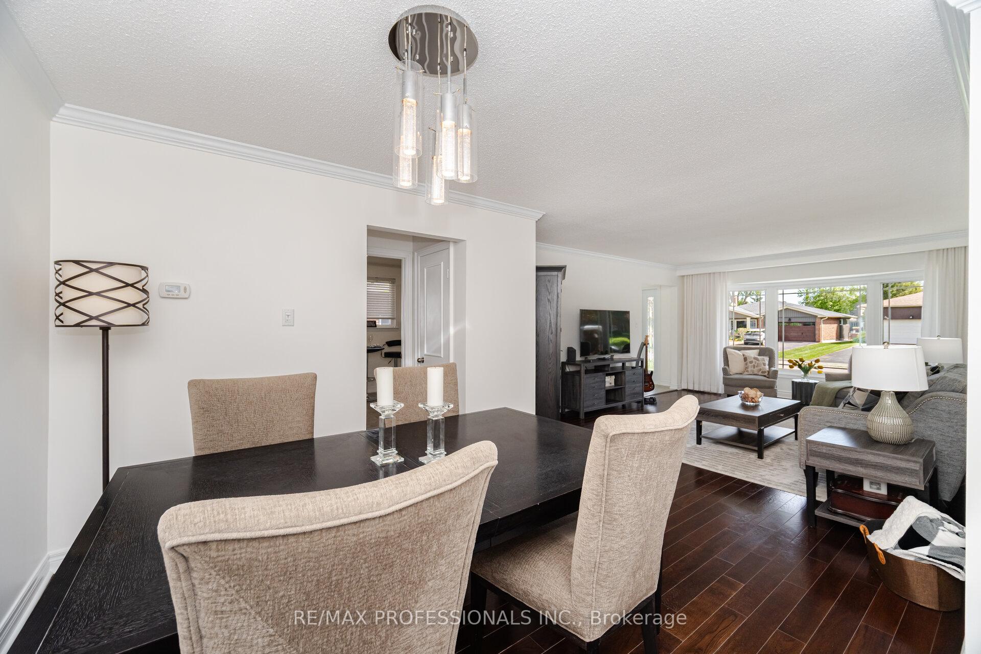 Photo 8 of 267 Bell Air Drive, Caledon, Bolton East — HOMEH