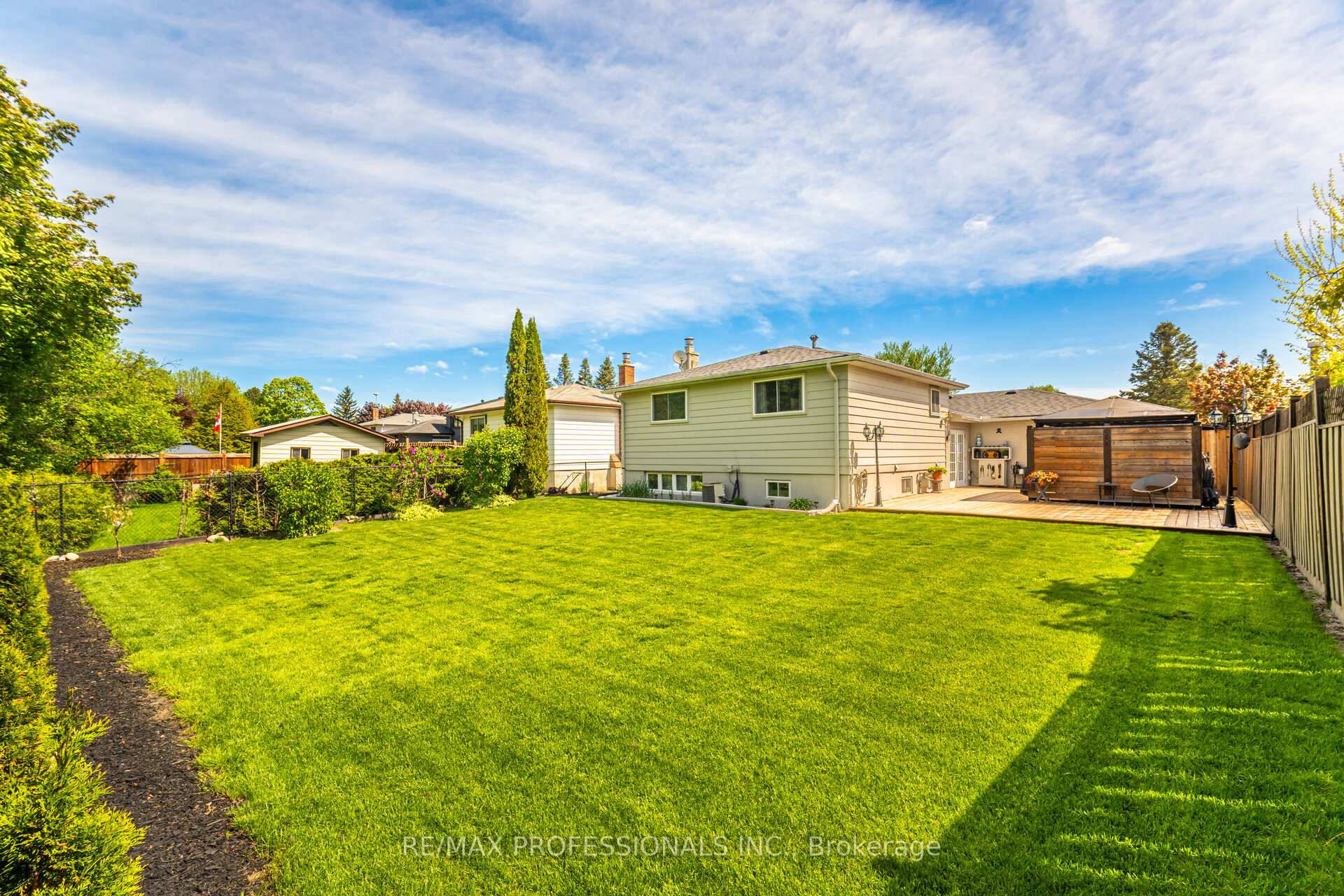 Photo 31 of 267 Bell Air Drive, Caledon, Bolton East — HOMEH
