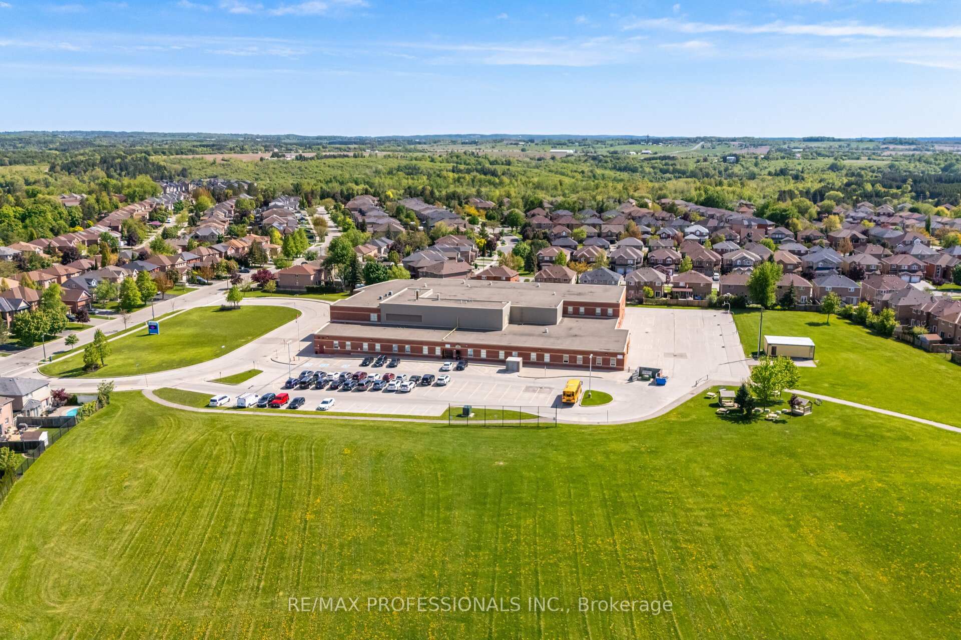 Photo 40 of 267 Bell Air Drive, Caledon, Bolton East — HOMEH