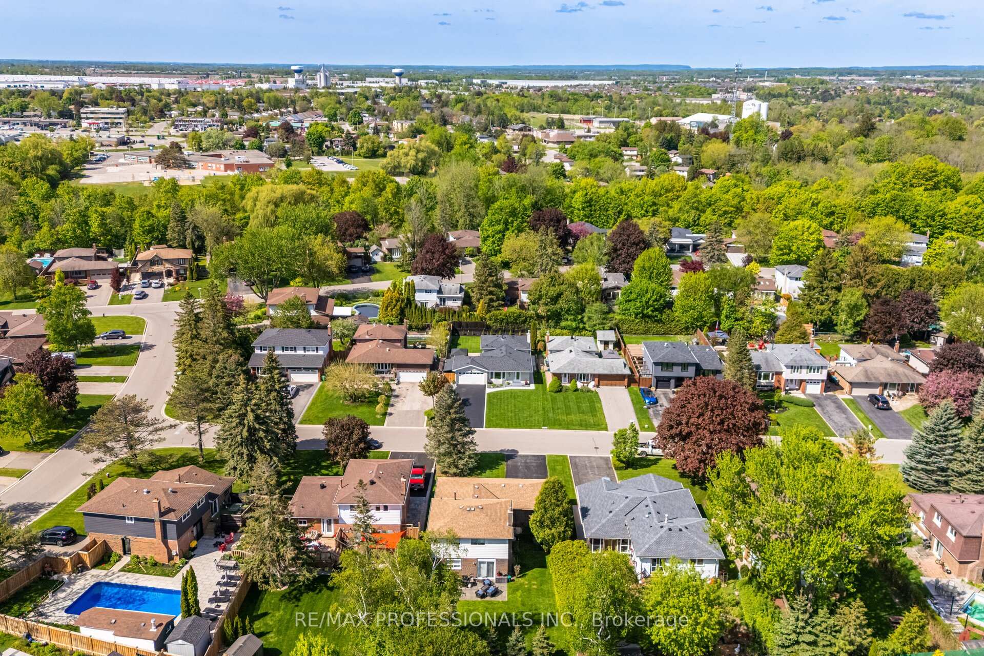Photo 29 of 267 Bell Air Drive, Caledon, Bolton East — HOMEH