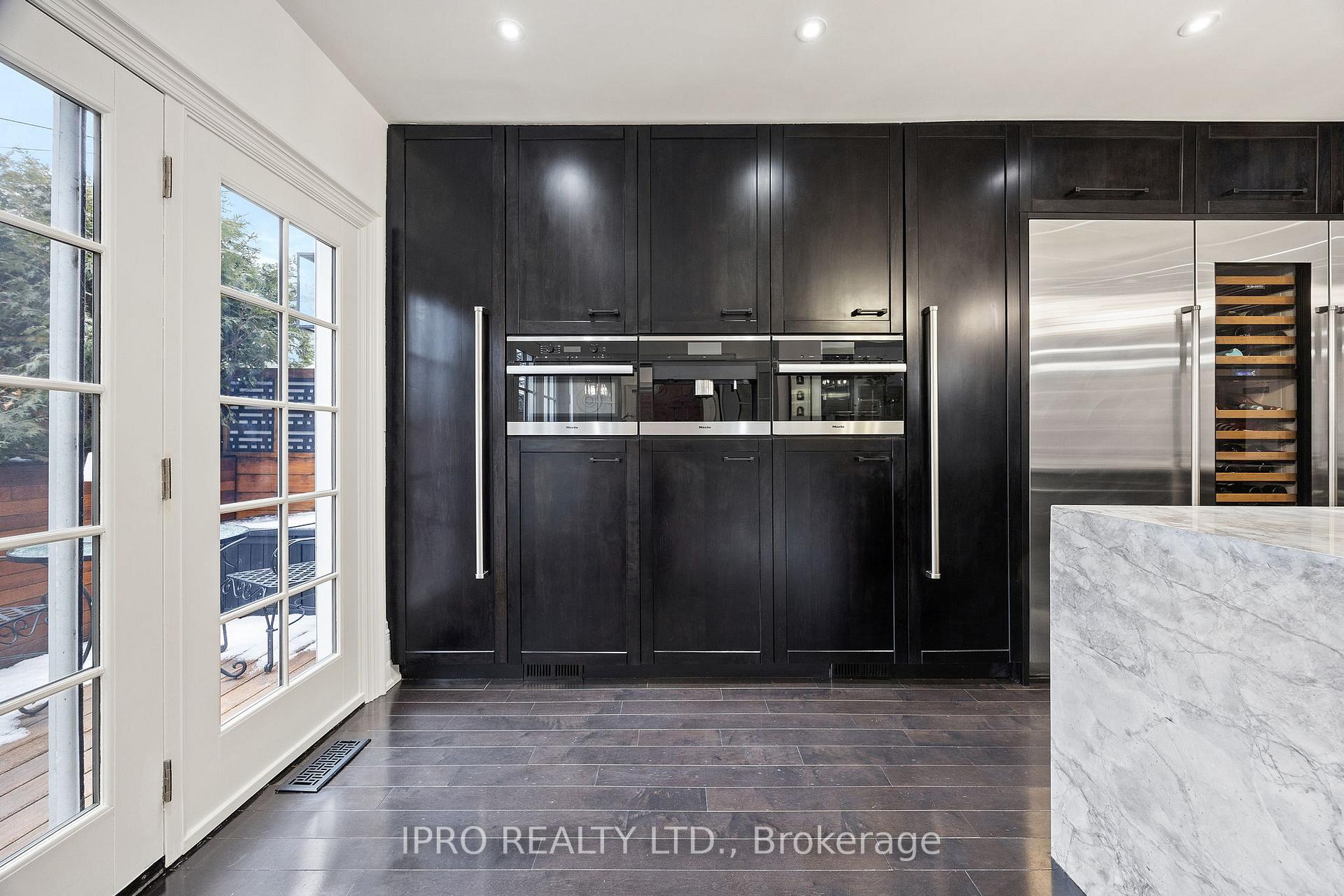 Photo 9 of 20 Fairview Boulevard, Toronto, North Riverdale — HOMEH