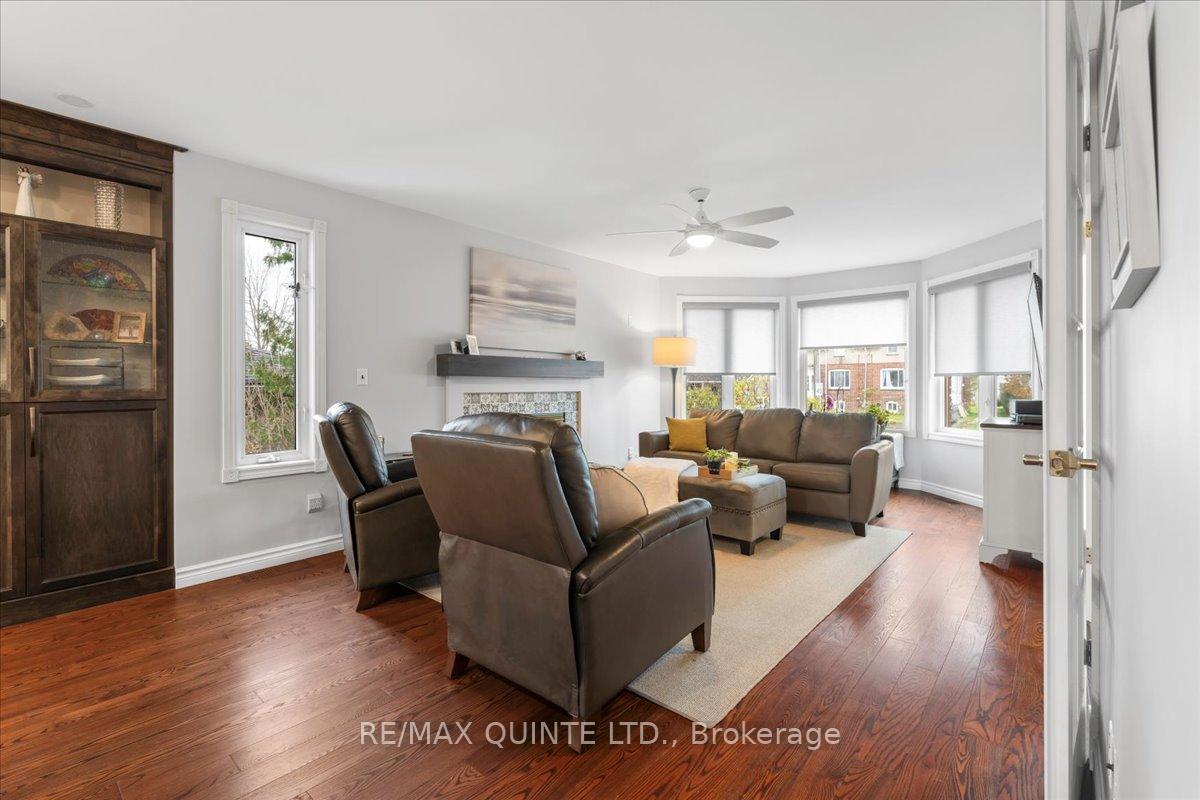 Photo 8 of 115 Palmer Road, Belleville, Belleville Ward — HOMEH