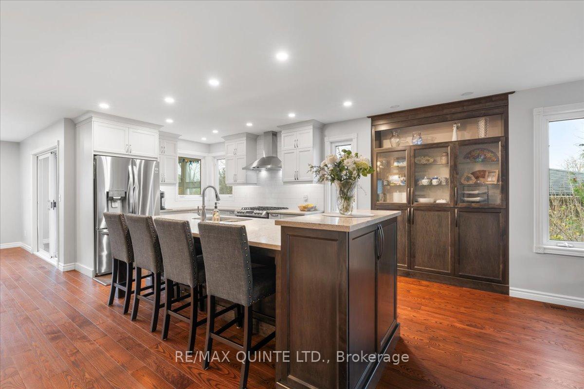 Photo 11 of 115 Palmer Road, Belleville, Belleville Ward — HOMEH