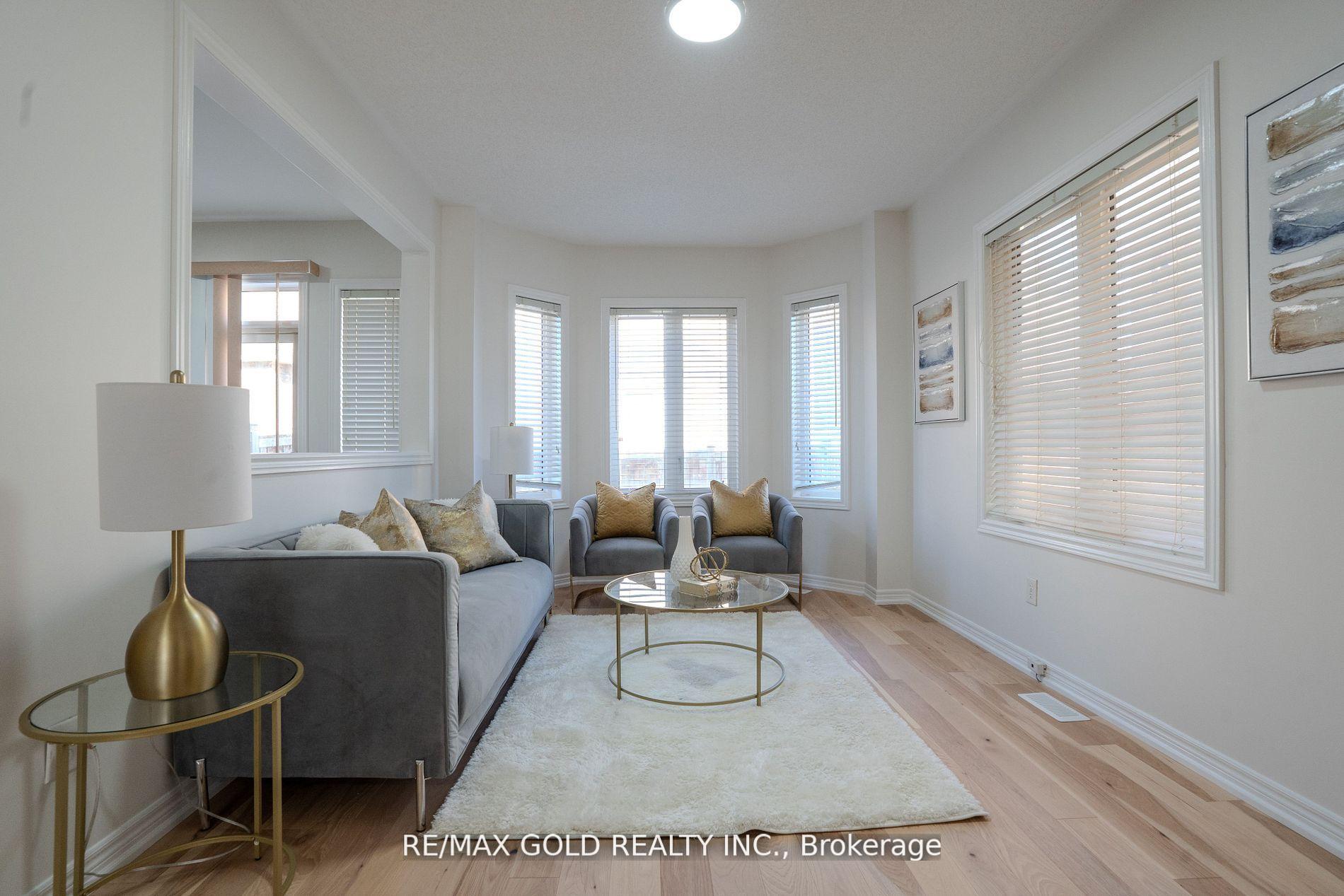 Photo 7 of 4 Bilby Street, Brampton, Northwest Brampton — HOMEH