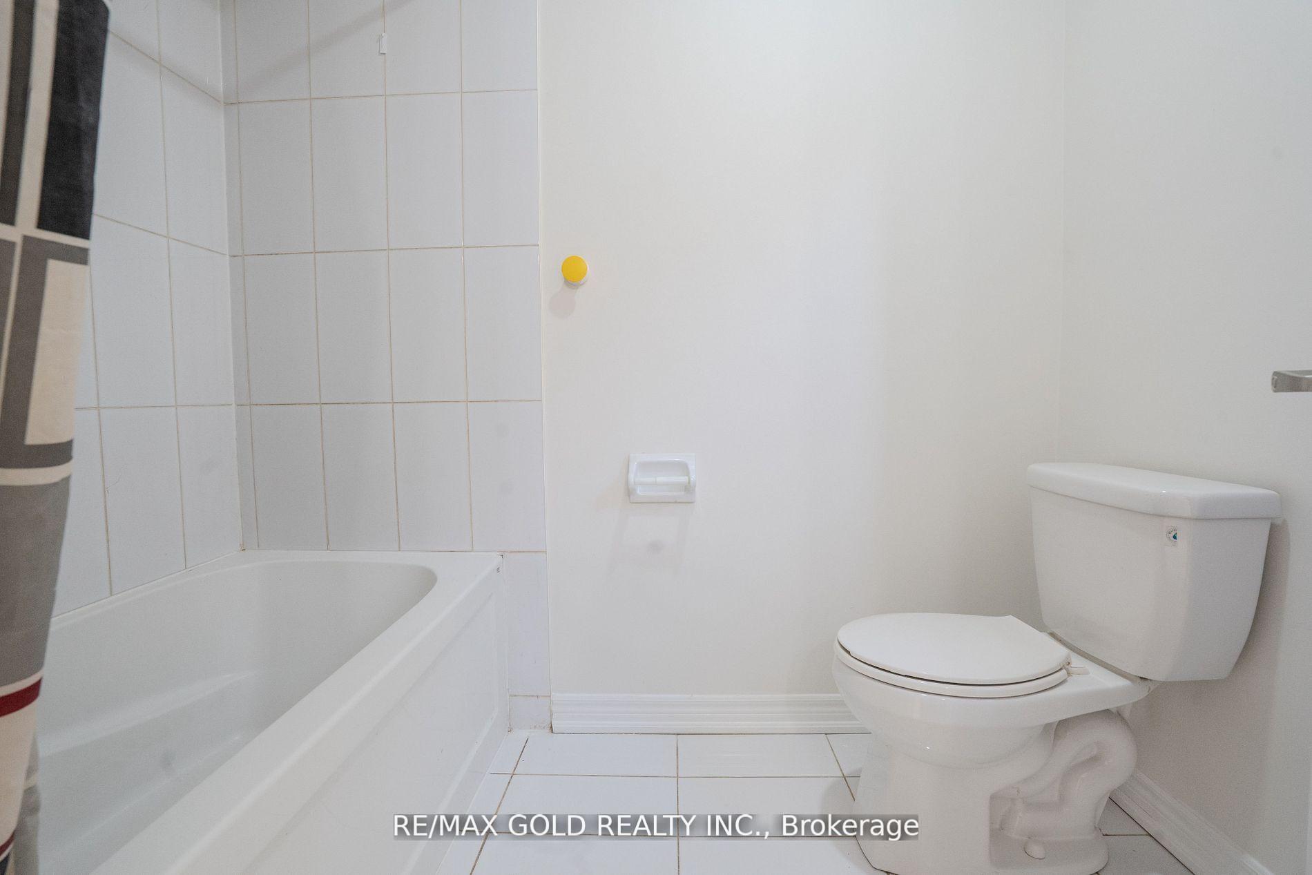 Photo 9 of 4 Bilby Street, Brampton, Northwest Brampton — HOMEH